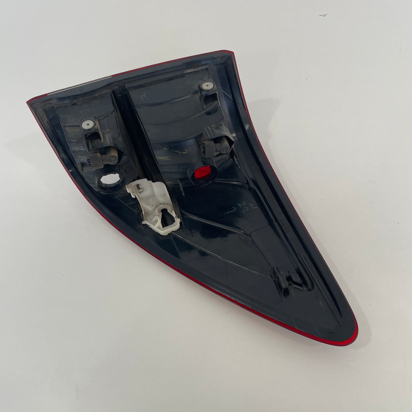 Mazda BT-50 Left Tail Light Assembly FV79-13405-AC UP/UR 2015-2019 Genuine OEM