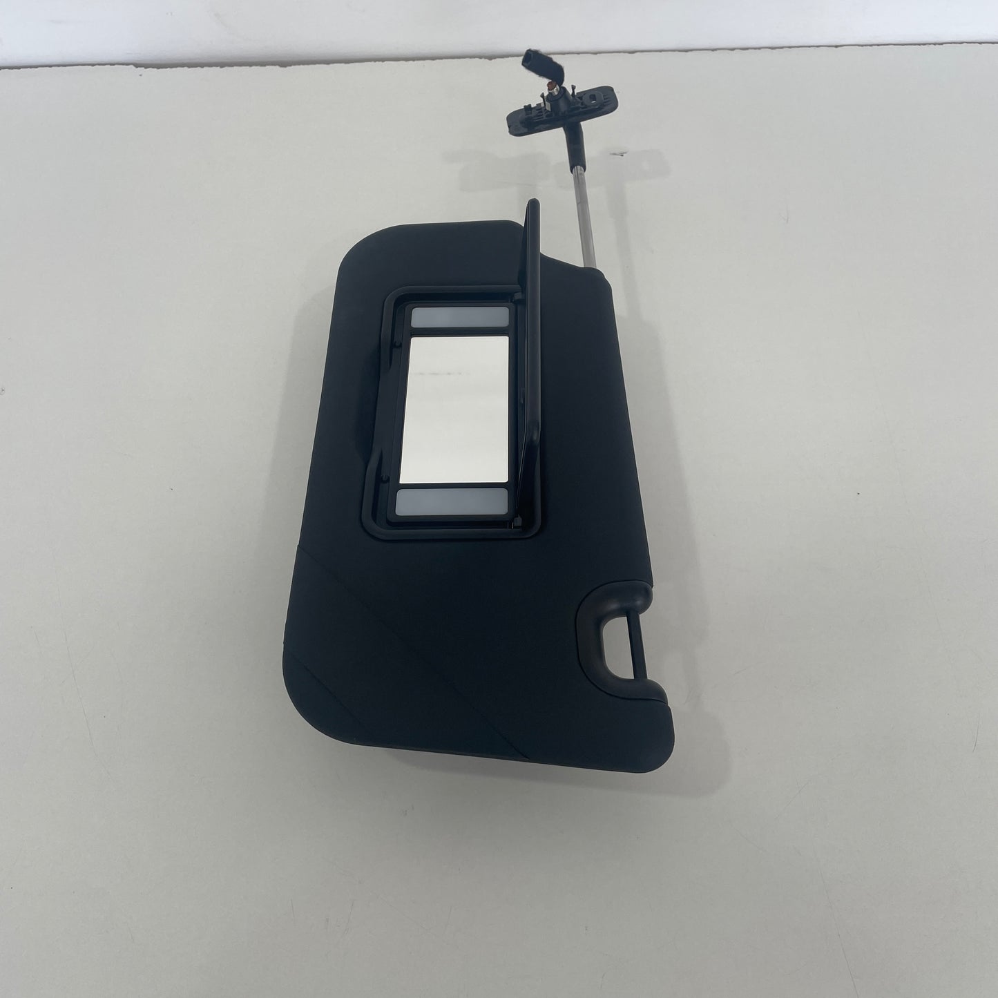 Ford Everest 2022–2025 LH Sun Visor w/ Mirror Light FB3B-2A104-101 OEM Platinum
