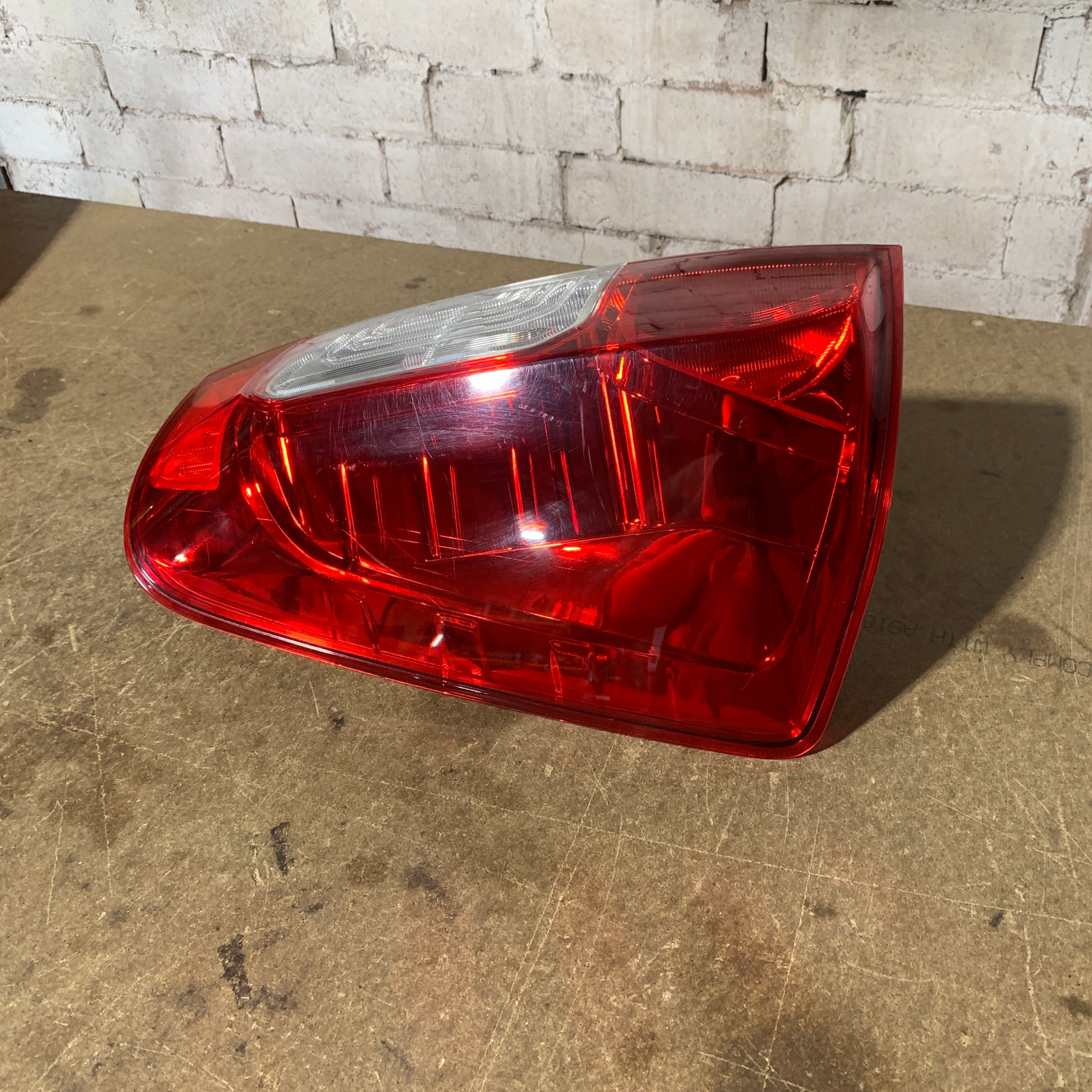 Nissan Navara D23 NP300 2015–2020 Tail Light Right Hand Side| OEM