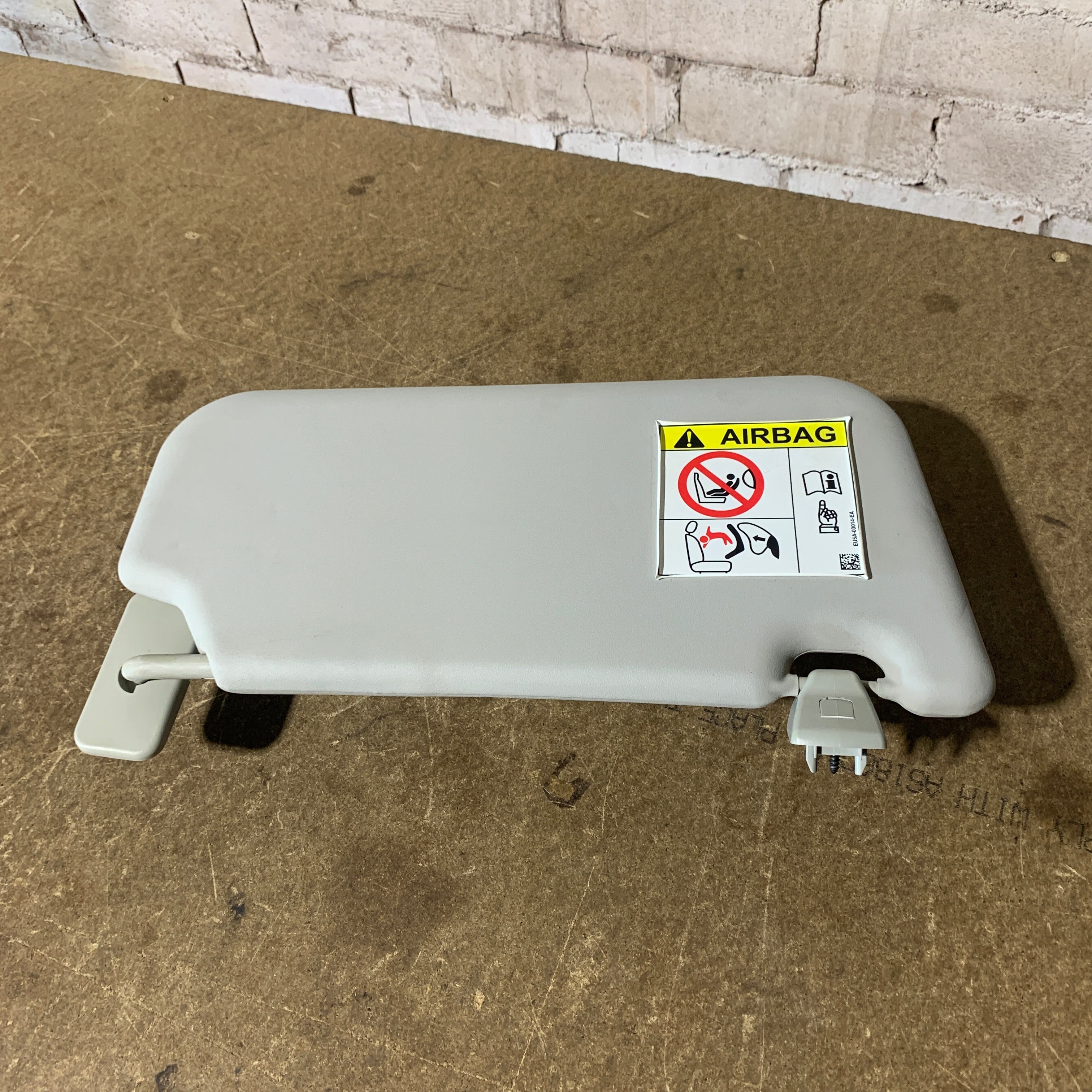 Mazda BT-50 Sun Visor Left Side OEM Grey with Vanity Mirror (2011–2020)