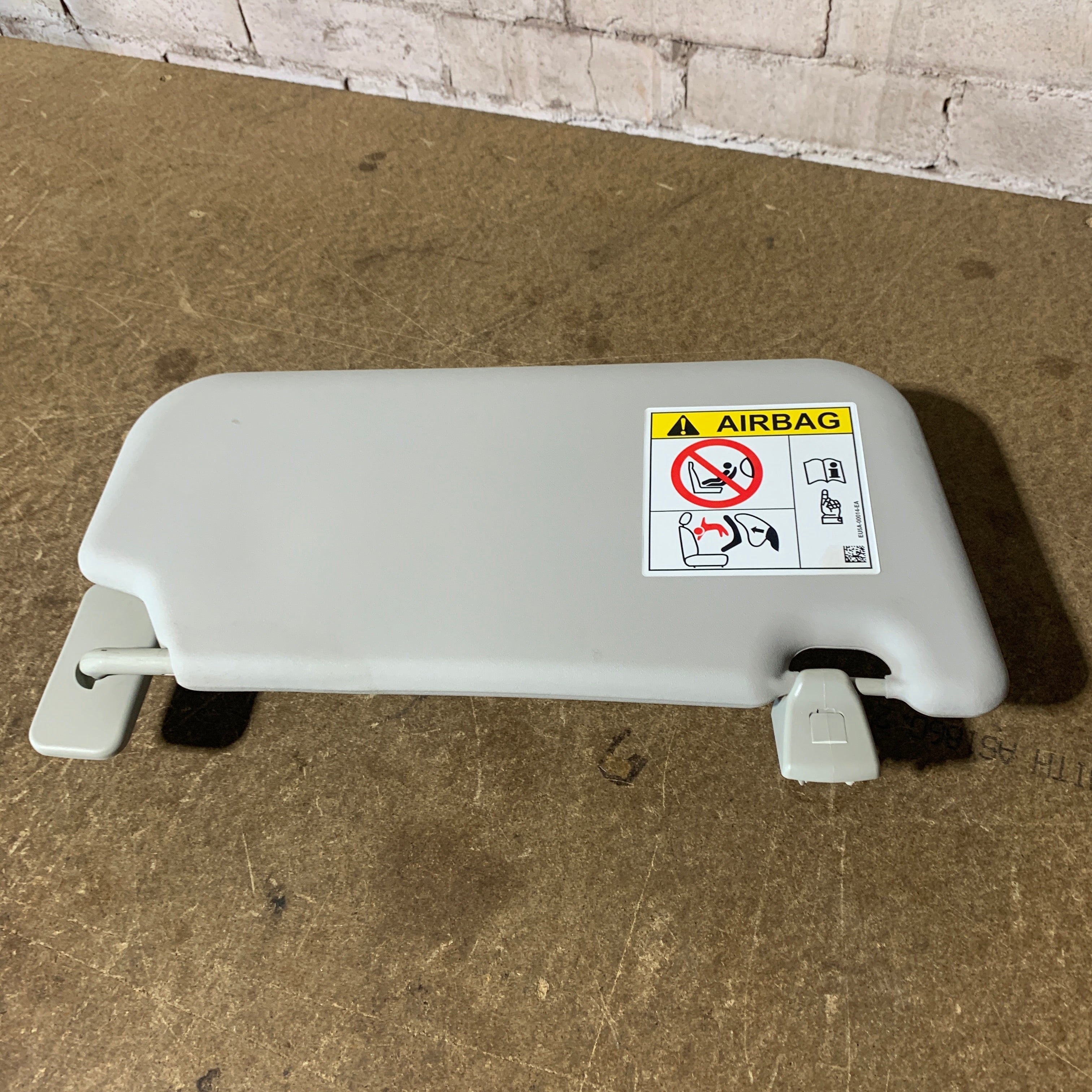 Mazda BT-50 Sun Visor Left Side OEM Grey with Vanity Mirror (2011–2020)