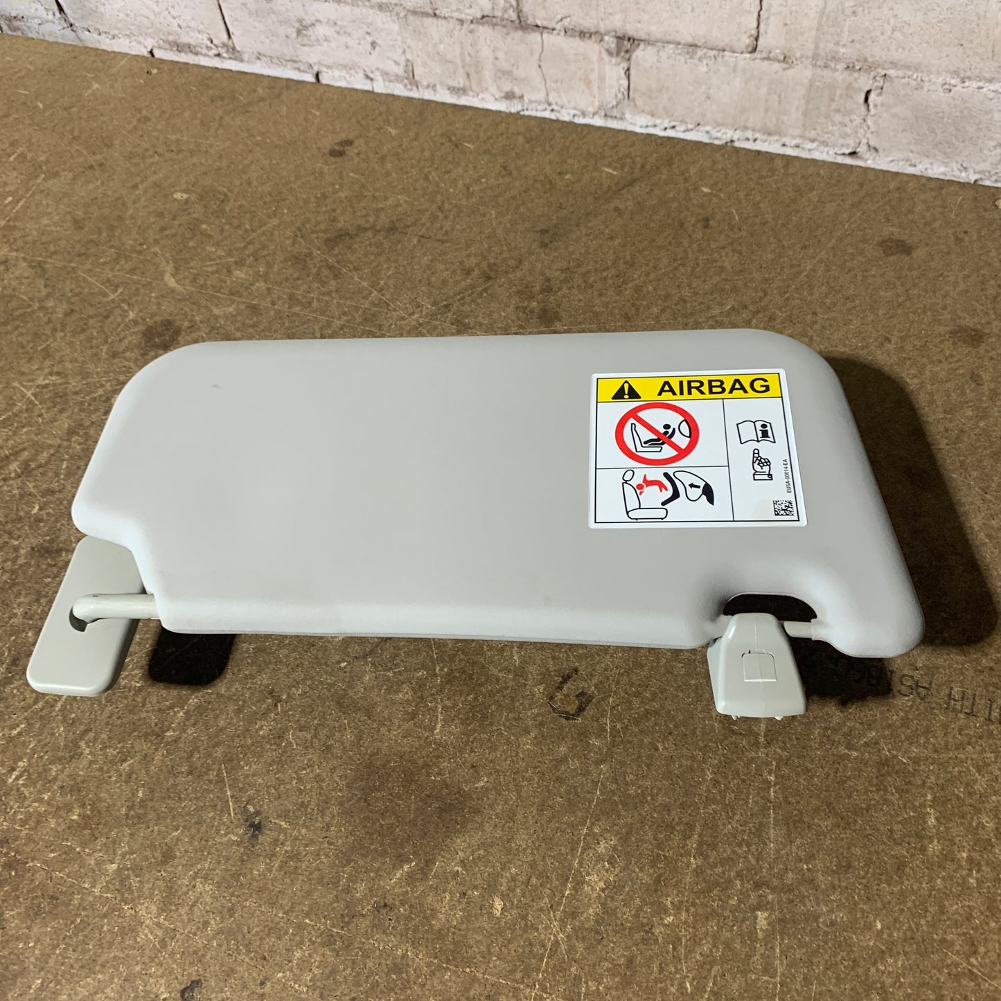 Mazda BT-50 Sun Visor Left Side OEM Grey with Vanity Mirror (2011–2020)