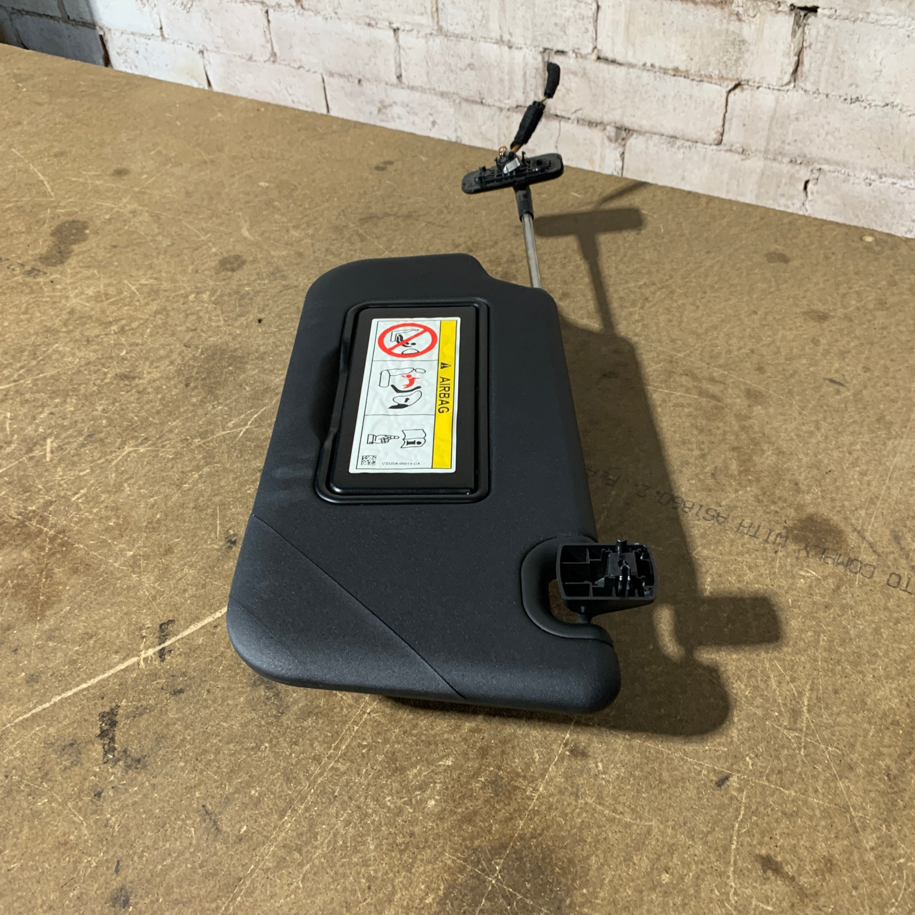 Ford Ranger PX2 PX3 Sun Visor LH Sliding Passenger Mirror Light 2015–2022