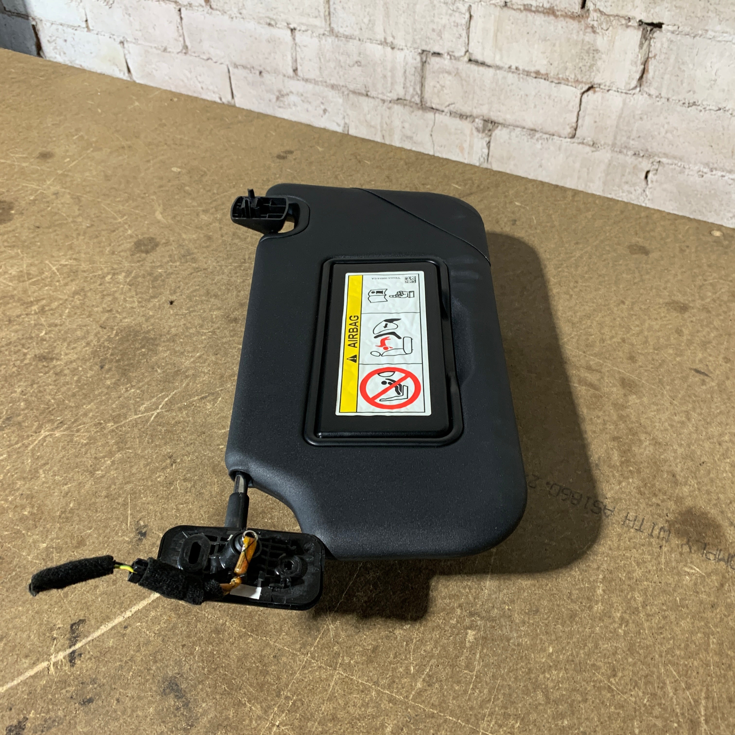 Ford Ranger PX2 PX3 Sun Visor LH Sliding Passenger Mirror Light 2015–2022