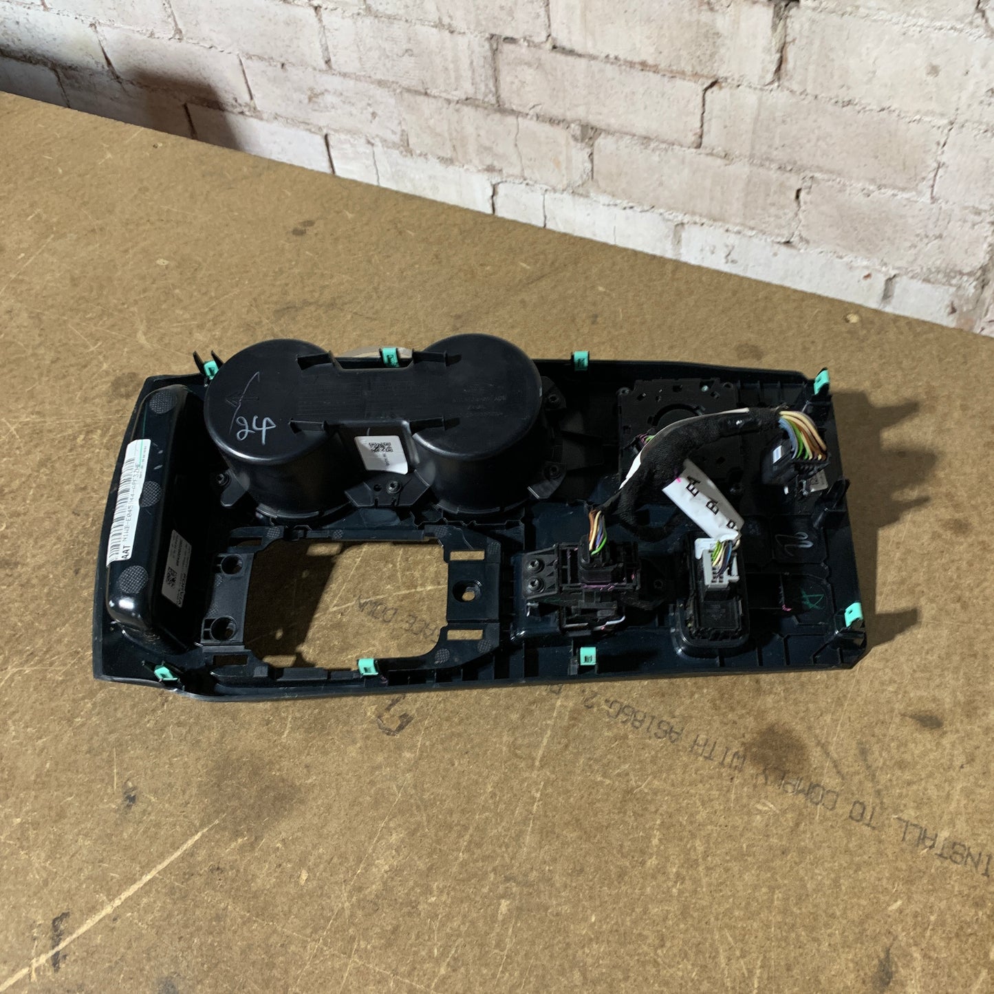 Ford Ranger PY Centre Console Panel 4WD Selector EPB Drive Mode 2022+