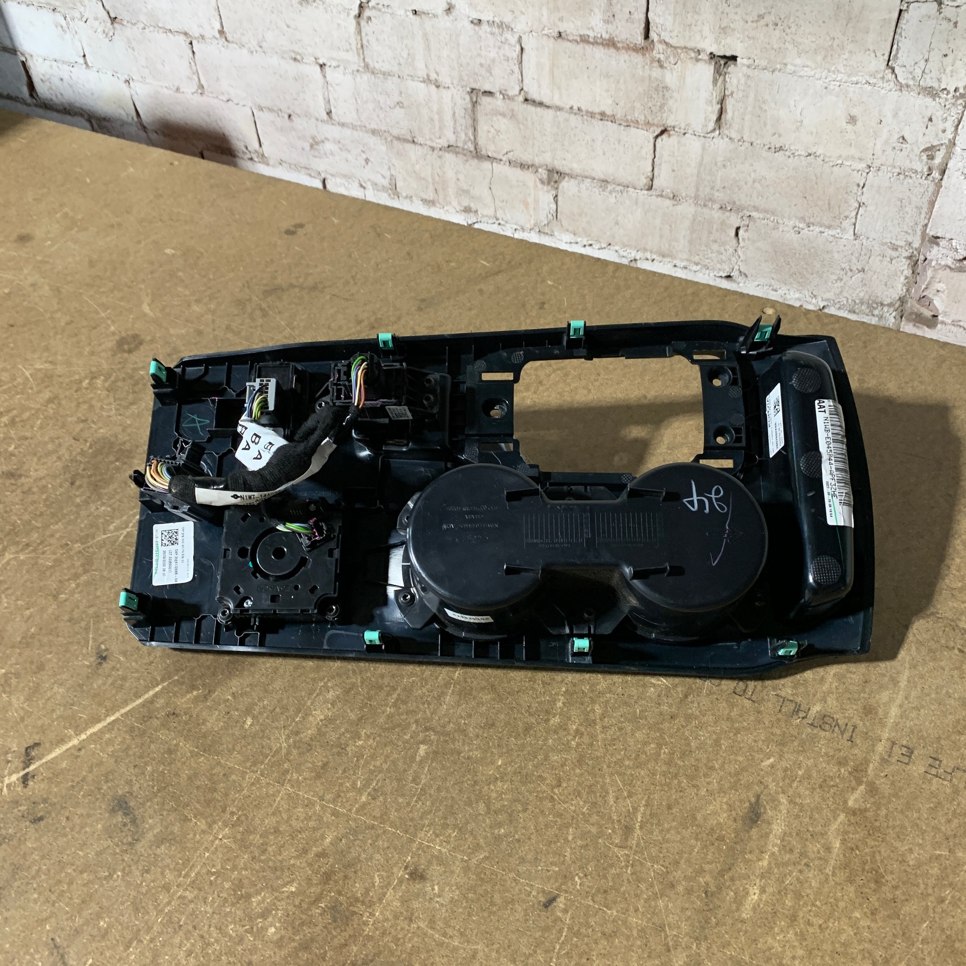 Ford Ranger PY Centre Console Panel 4WD Selector EPB Drive Mode 2022+