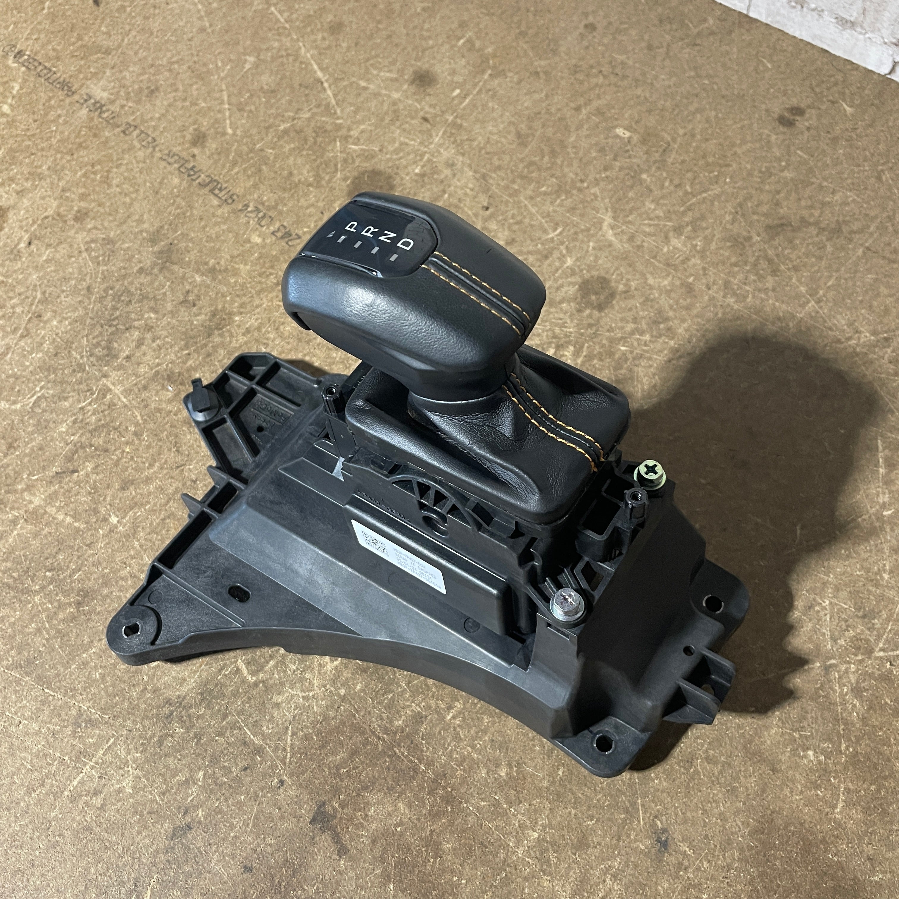 Ford Ranger PY Gear Shifter Assembly Auto PRND 2022+ | OEM – Raptor Spares