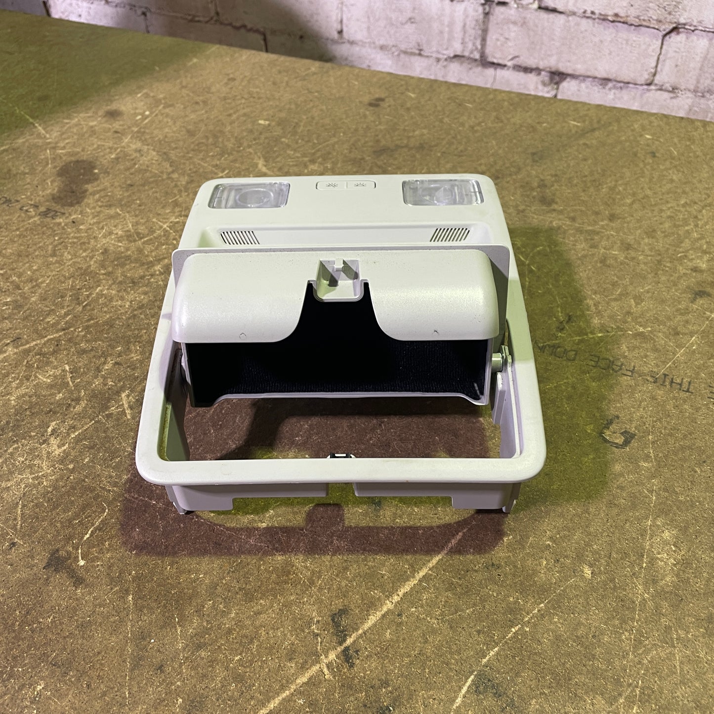 Ford Ranger PY Overhead Console 2022+ Roof Light Sunglasses Holder OEM