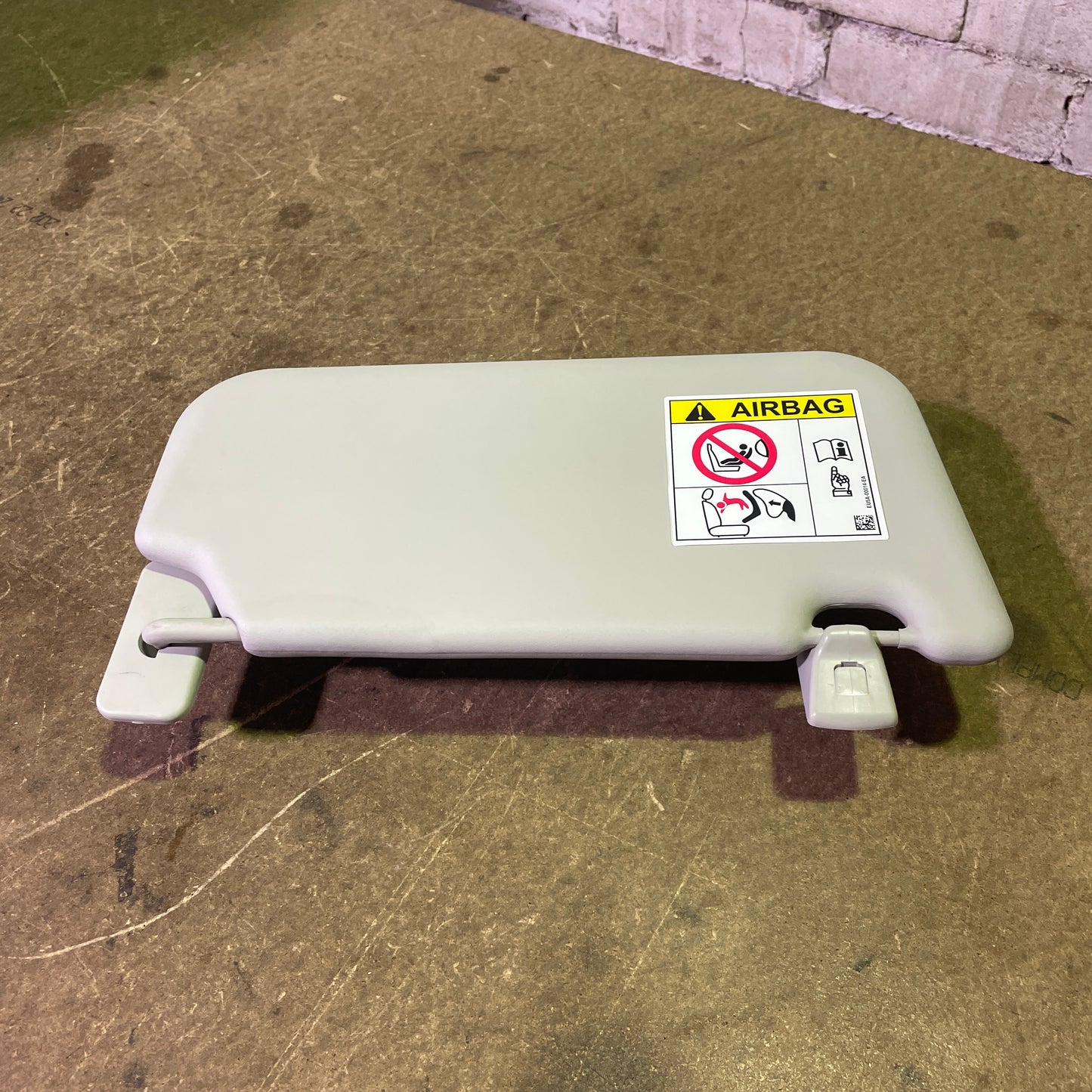 Mazda BT-50 2011–2020 Left Hand Side Sun Visor EU5A-00014-EA | Vanity Mirror OEM
