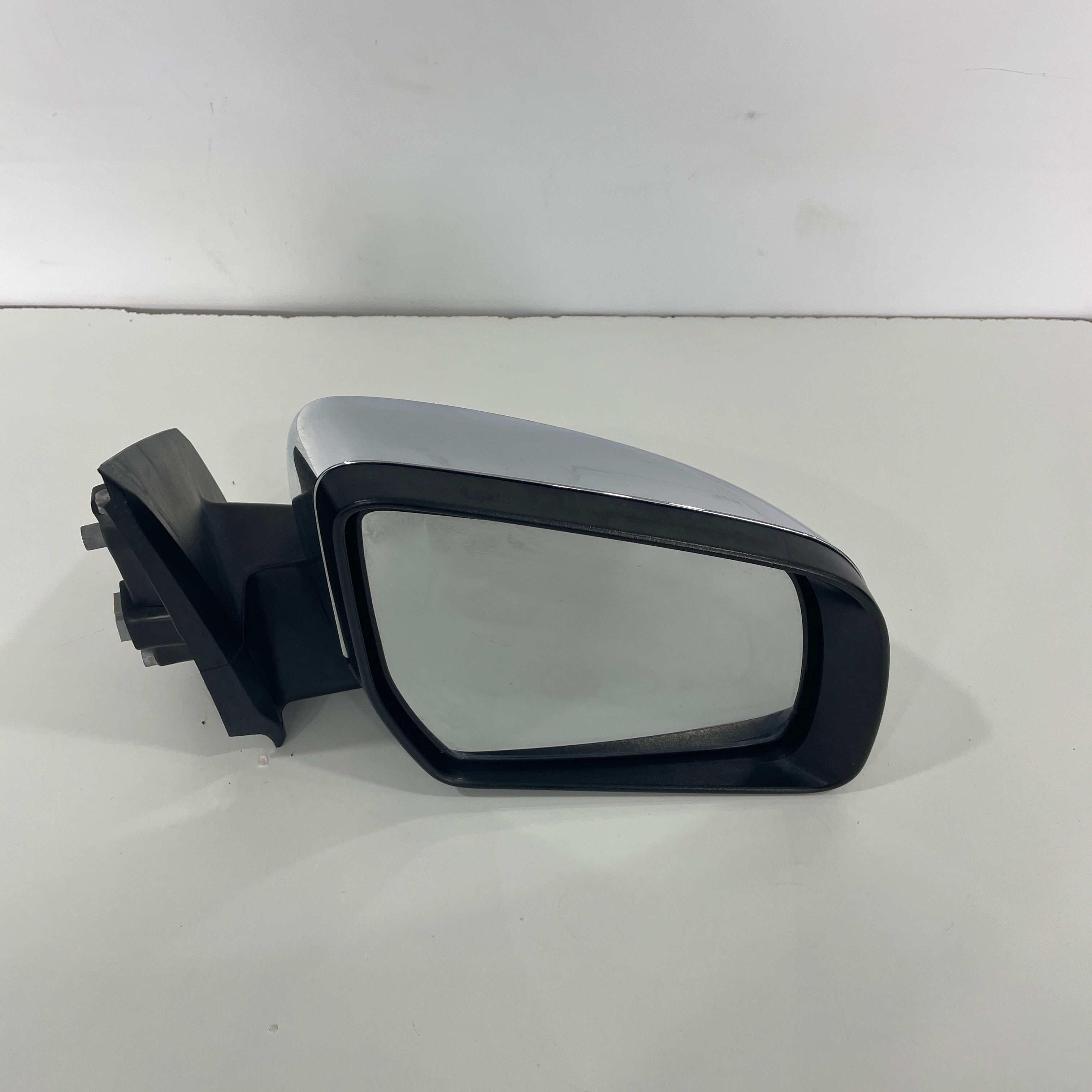 Mazda BT-50 2011–2020 Right Hand Side Door Mirror Chrome | OEM Indicator