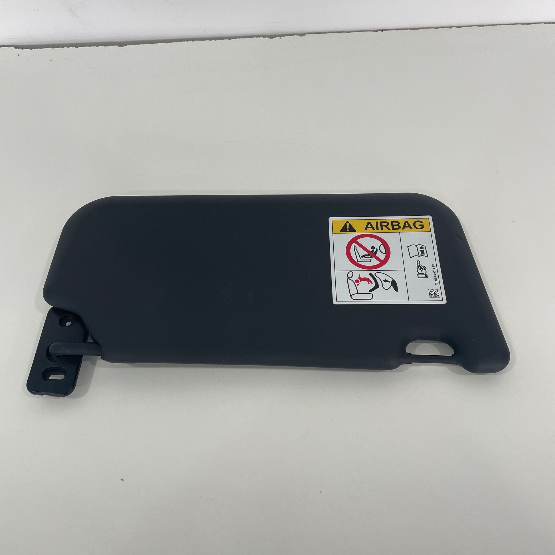 Ford Ranger Sun Visor Left Hand Side PX 2/3 2016 2017 2018 2019 2020 2021 2022