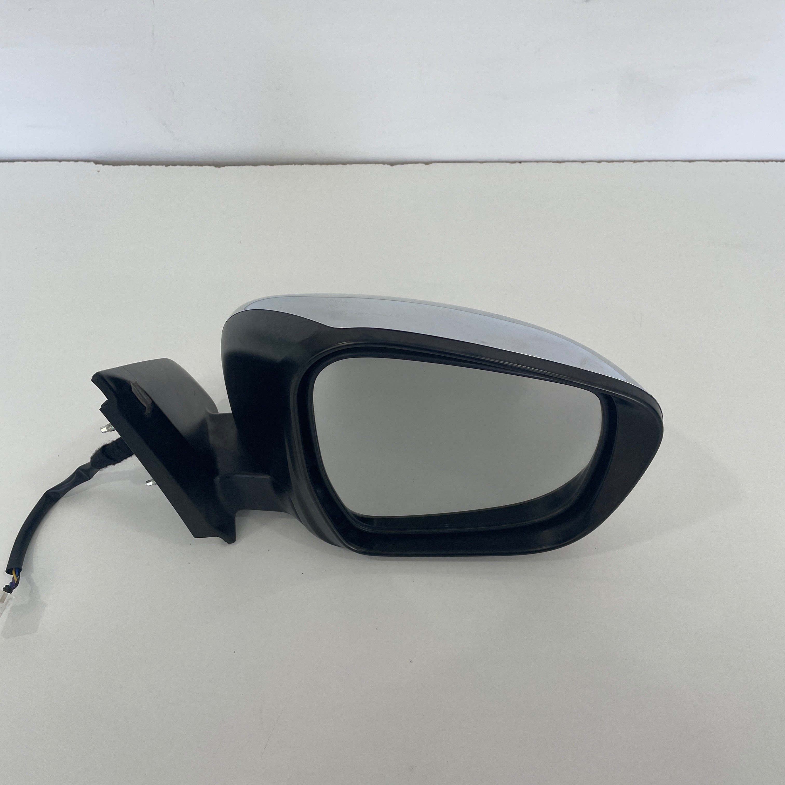 Nissan Navara D23 2015–2020 Right Hand Side Door Mirror Chrome OEM