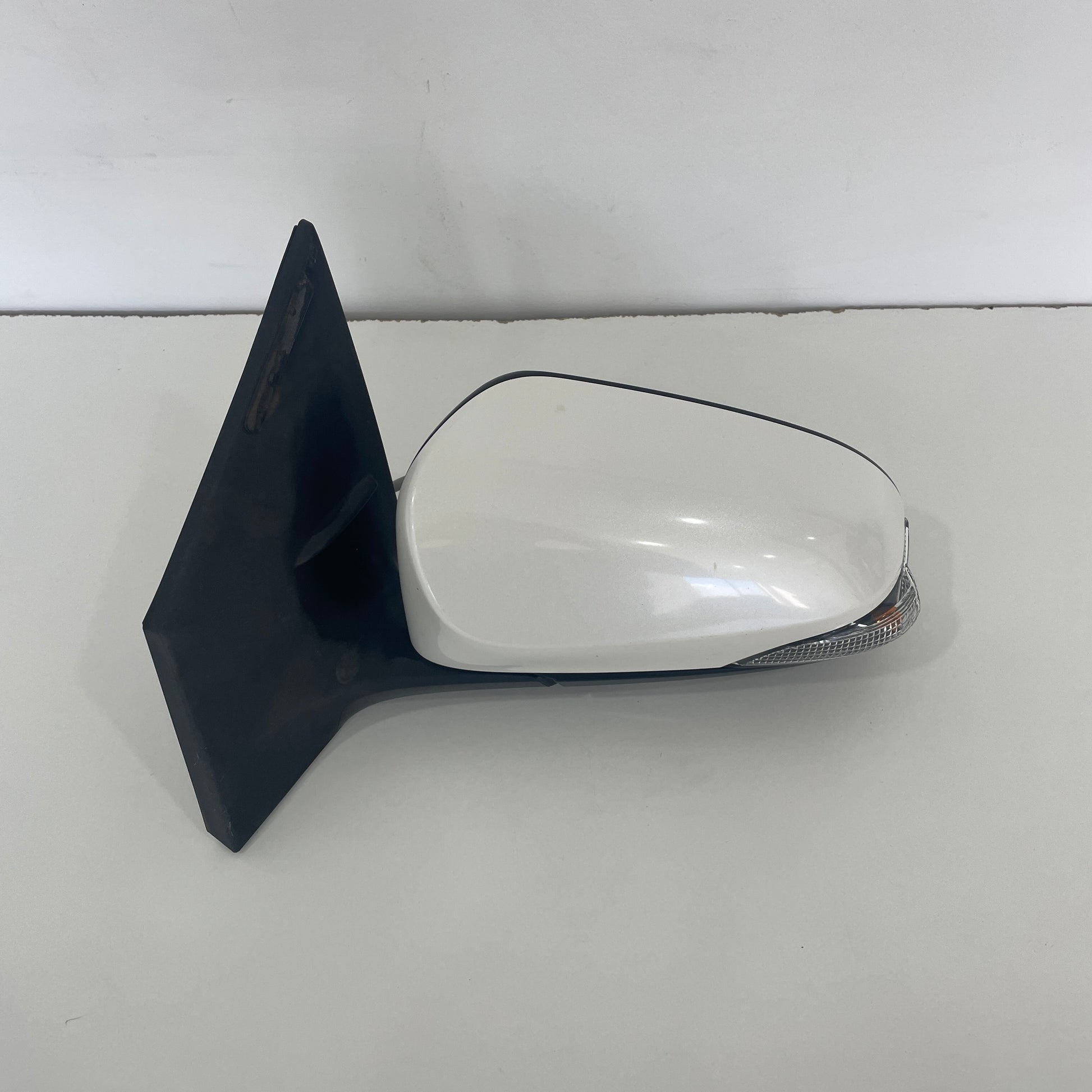Toyota Corolla Hatchback ZRE182R 2012–2018 Door Mirror Left Hand Side