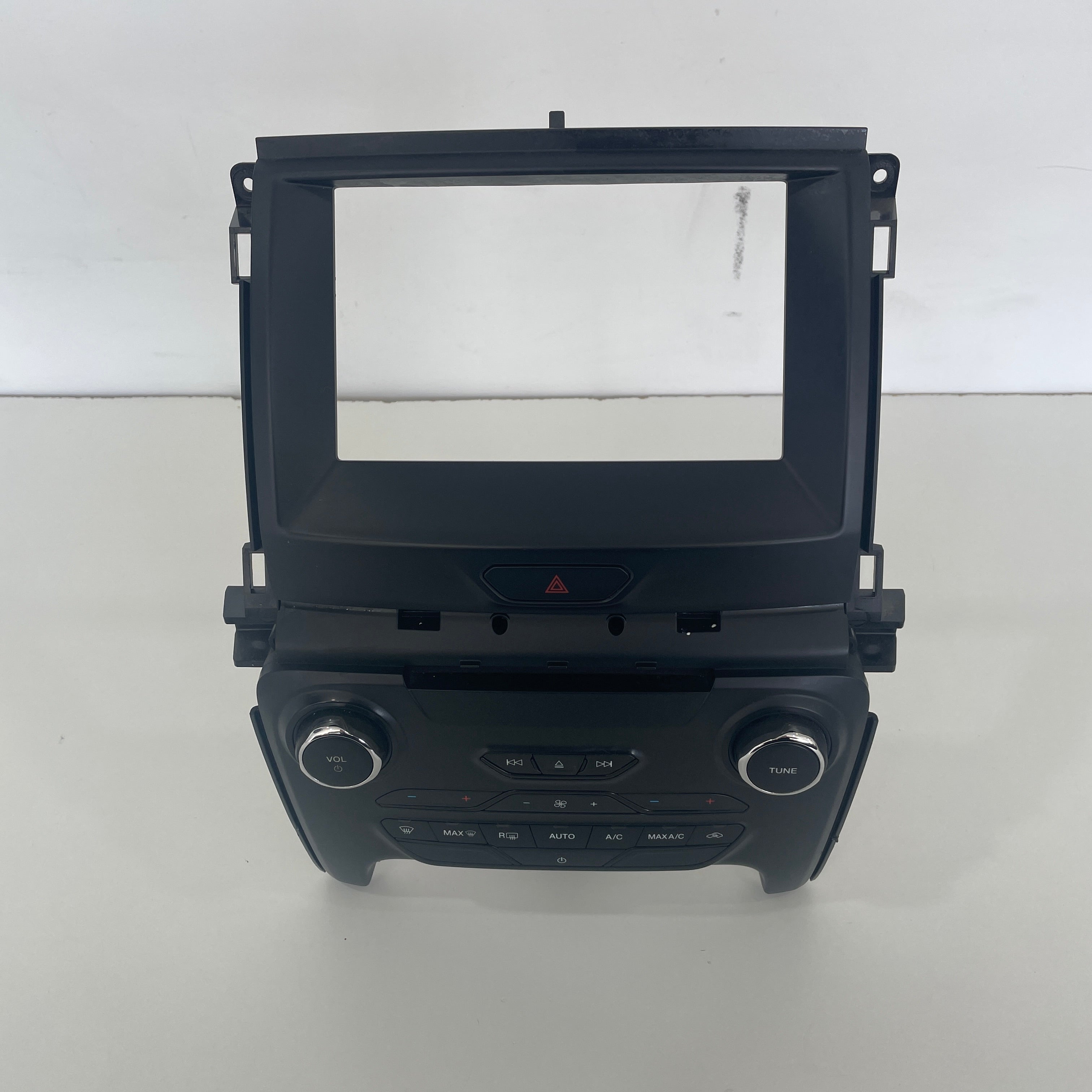 Ford Ranger PX2 2015–2018 Dash Fascia Climate Control Panel EB3T-18E245-EK3JA6 OEM