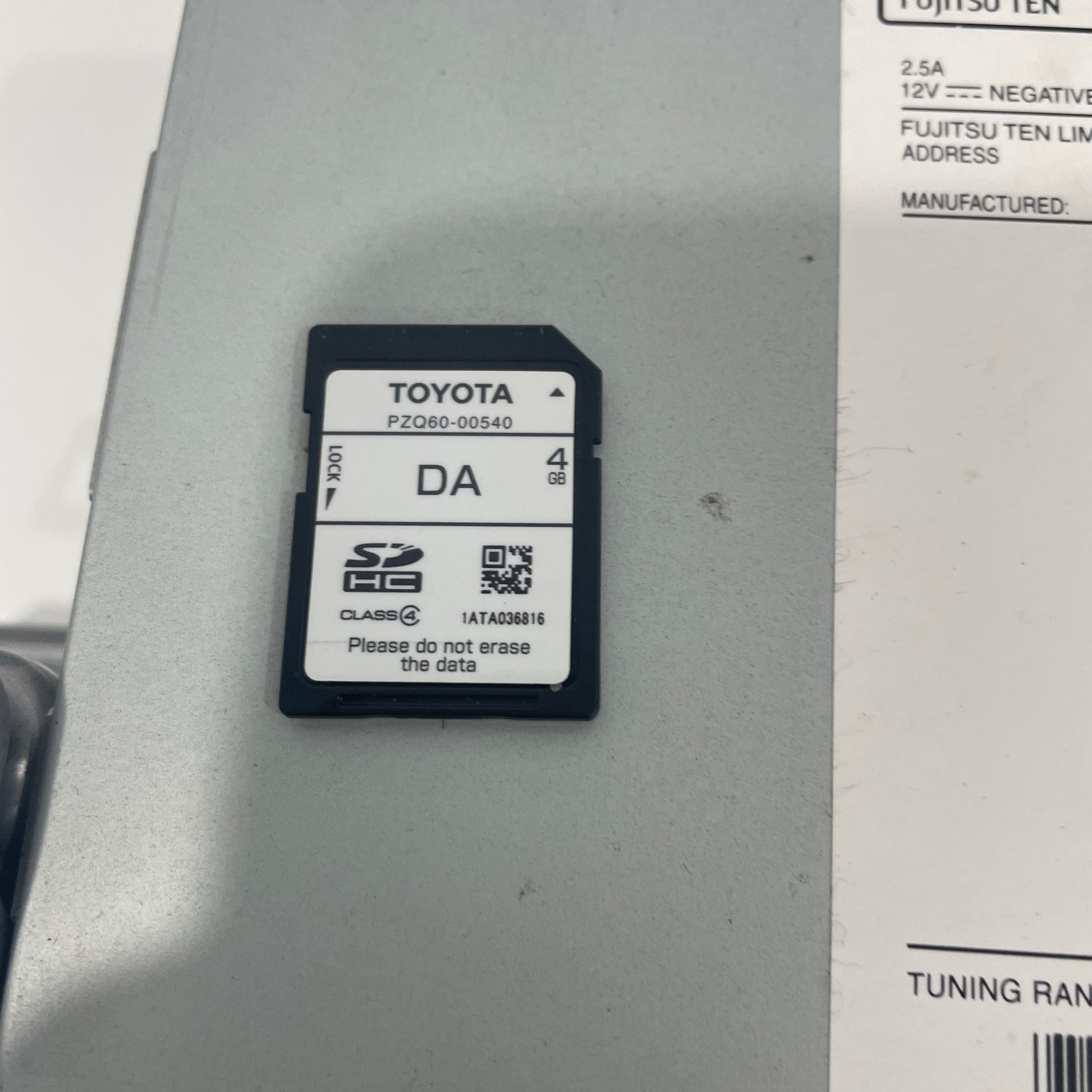 Toyota Corolla ZRE182 2012–2015 Head Unit Display PZQ60-00525 OEM