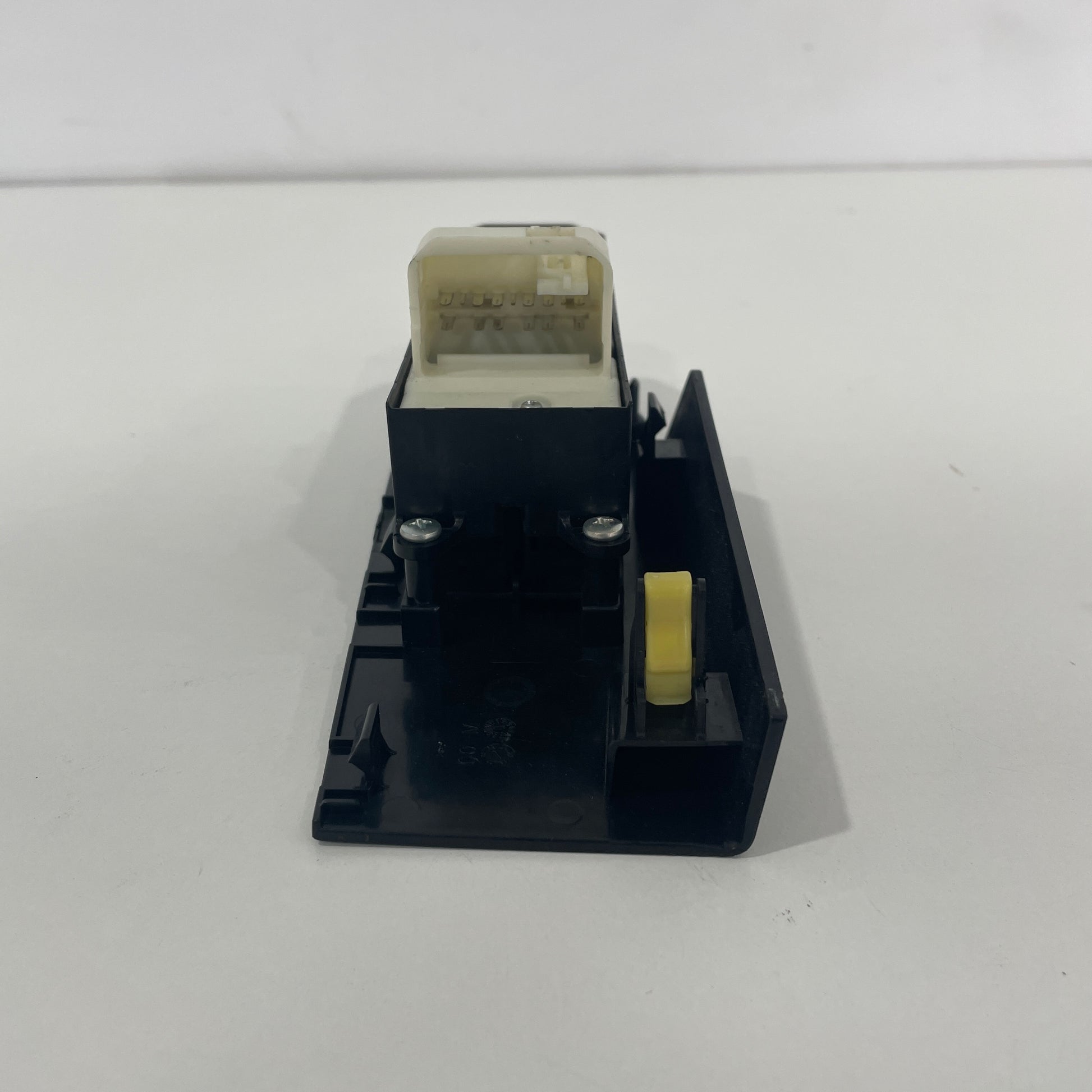 Toyota Corolla Hatchback ZRE182R 2012–2015 Window Switch RH Driver Master OEM