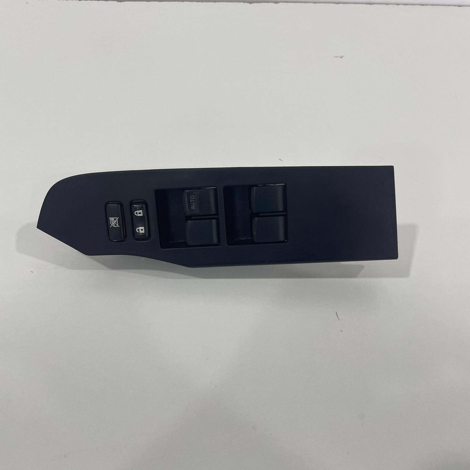Toyota Corolla Hatchback ZRE182R 2012–2015 Window Switch RH Driver Master OEM