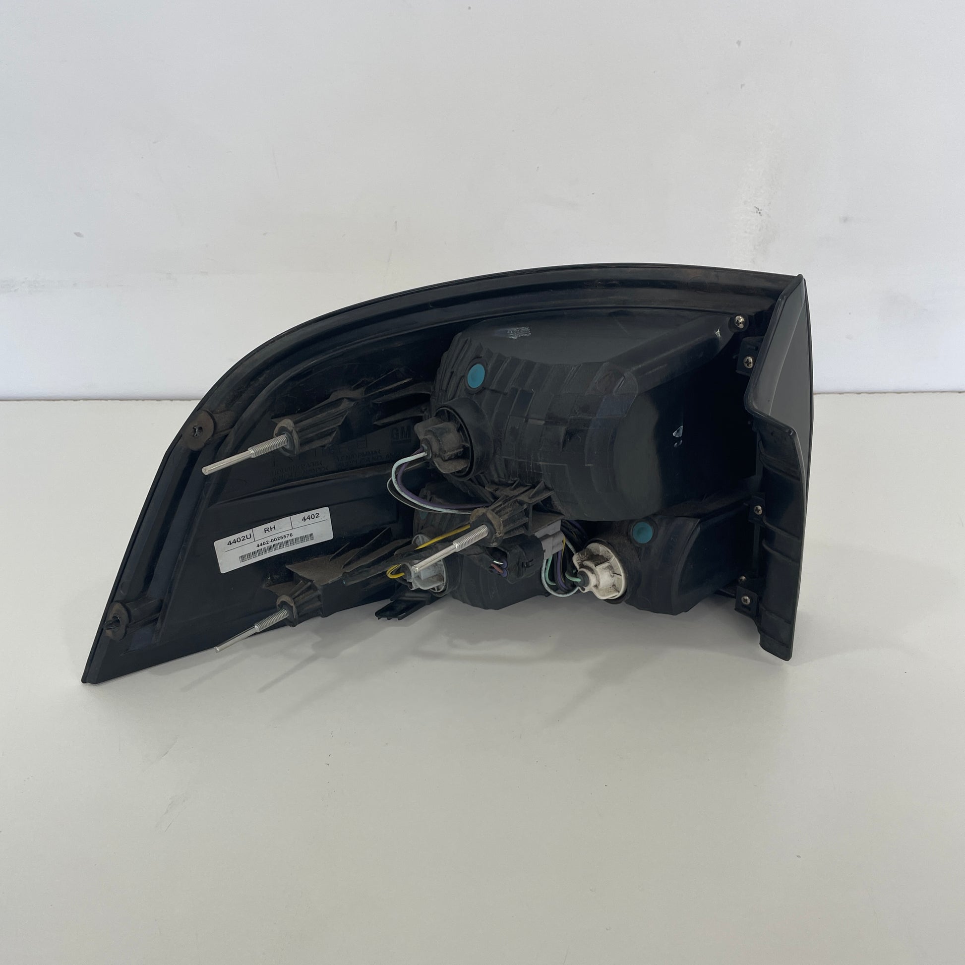 Holden Commodore VE 2006–2013 Tail Light Right RH Sedan 4402U OEM