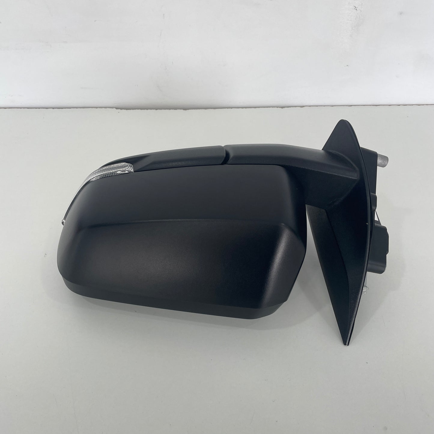 Ford Ranger PY 2022–2025 Door Mirror LH Left No BSM Indicator OEM