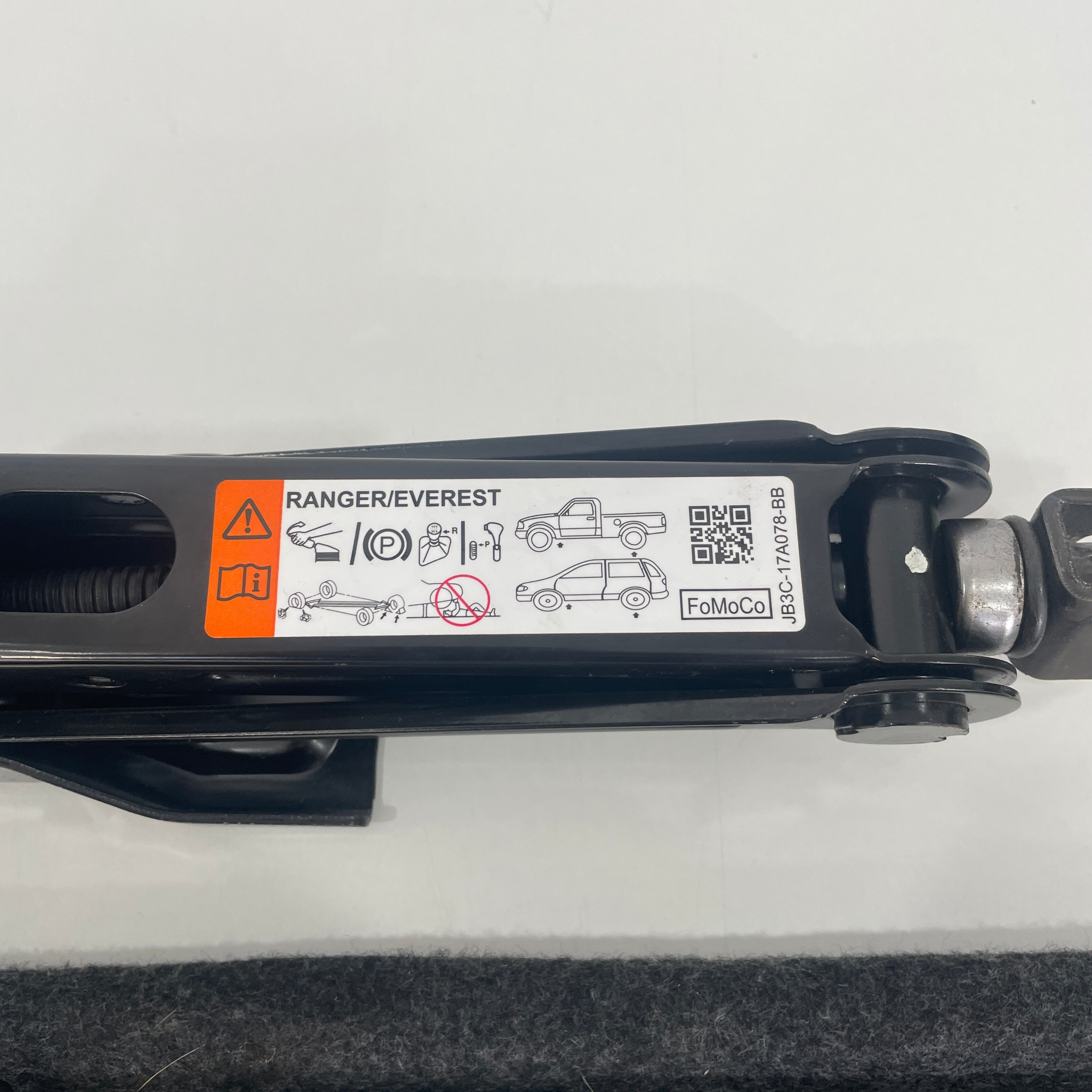 Ford Ranger PX2 PX3 Everest 2015–2022 Scissor Jack Kit JB3C-17078-BB | OEM