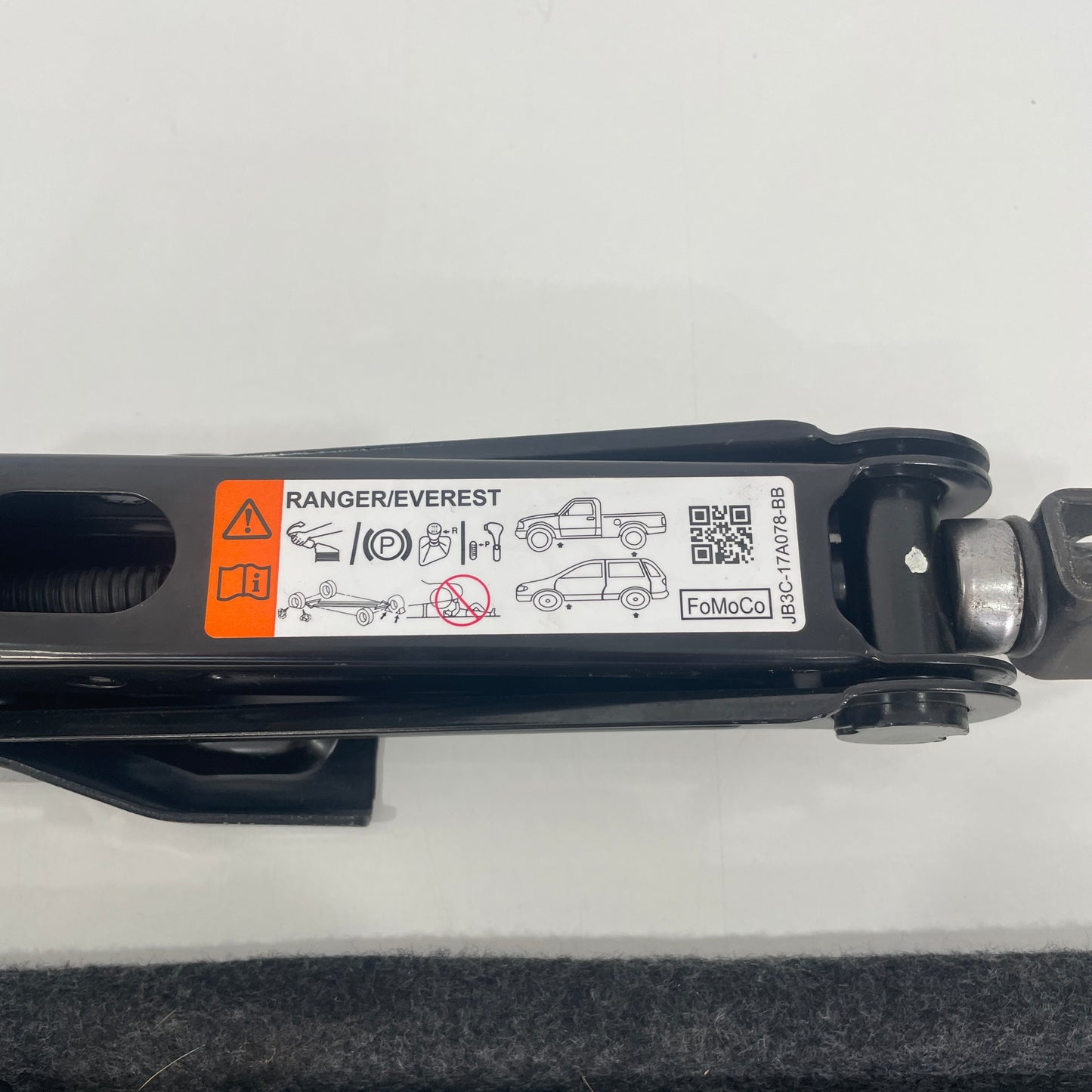 Ford Ranger PX2 PX3 Everest 2015–2022 Scissor Jack Kit JB3C-17078-BB | OEM