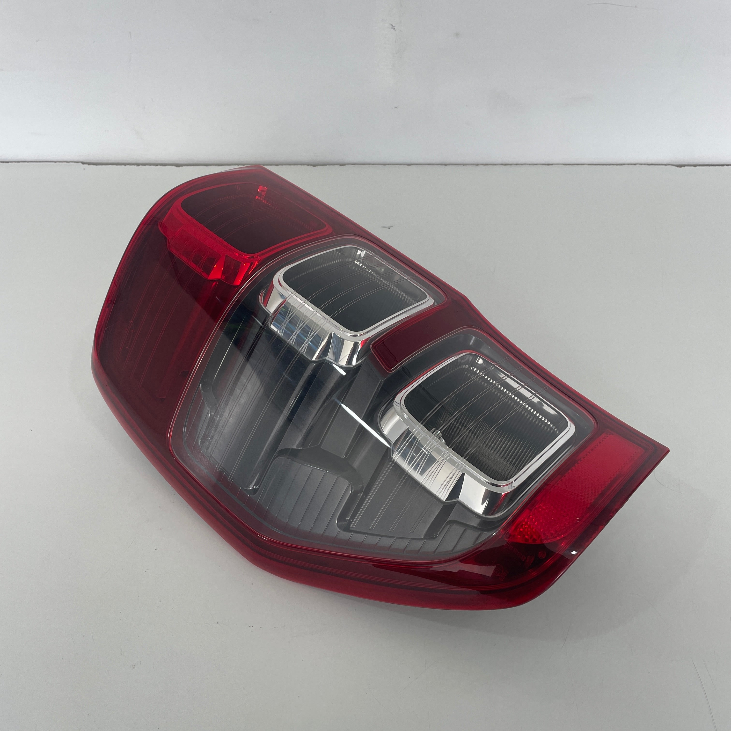Ford Ranger PX1 PX2 PX3 Tail Light Left Hand Side Wildtrak 2011–2022