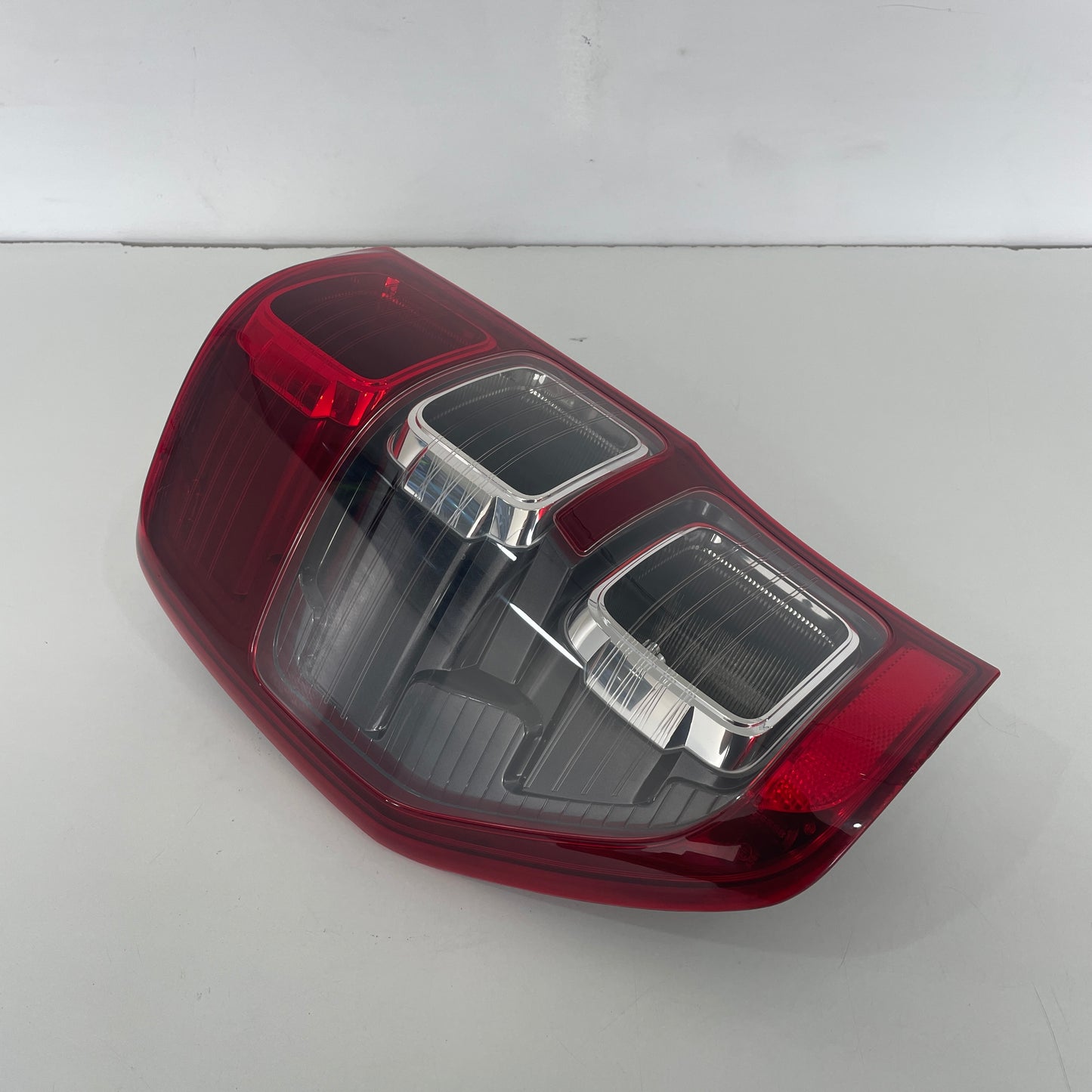Ford Ranger PX1 PX2 PX3 Tail Light Left Hand Side Wildtrak 2011–2022