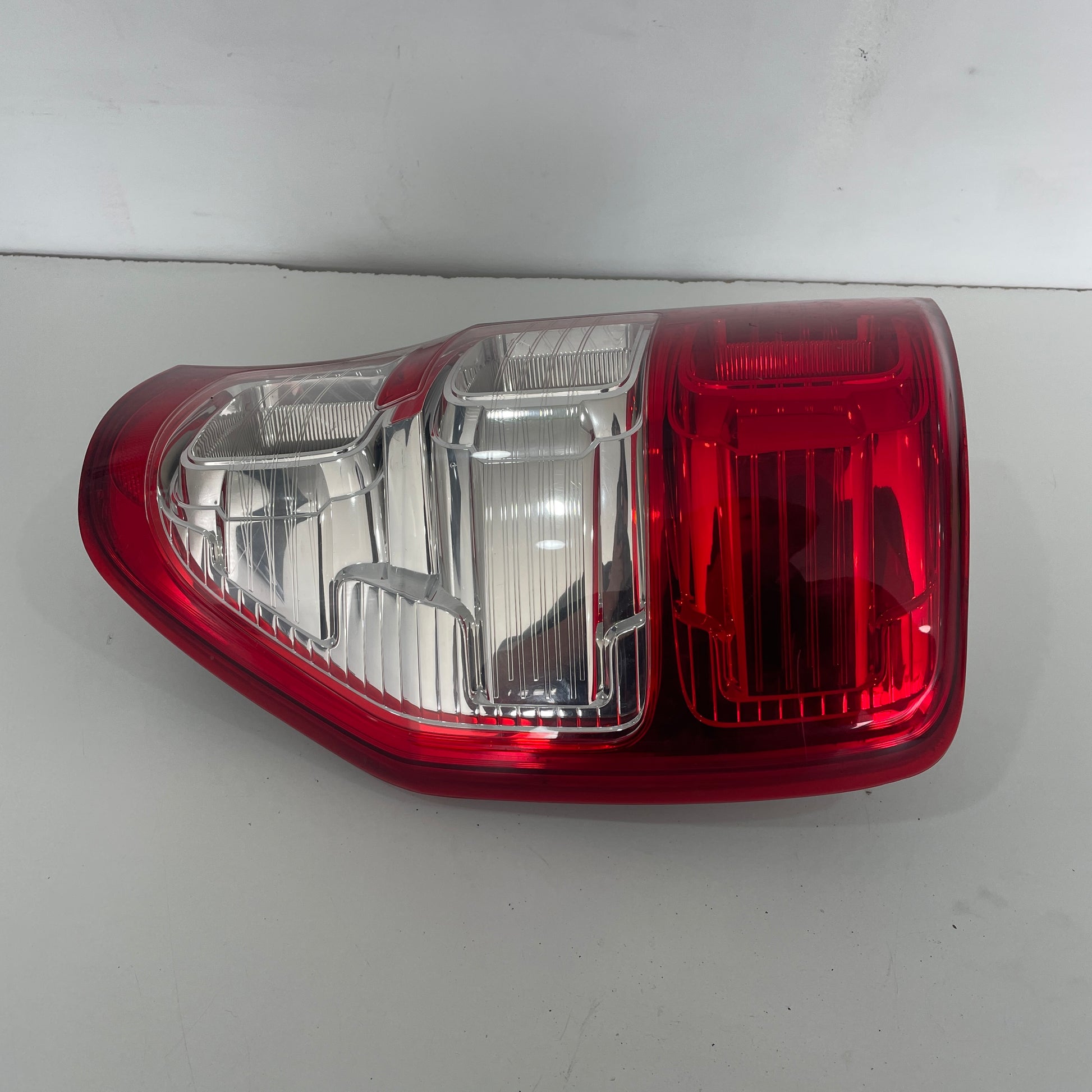 Ford Ranger Right Tail Light PX1/2/3 XL/XLS/XLT 06/2011 to 04/2022 Genuine OEM