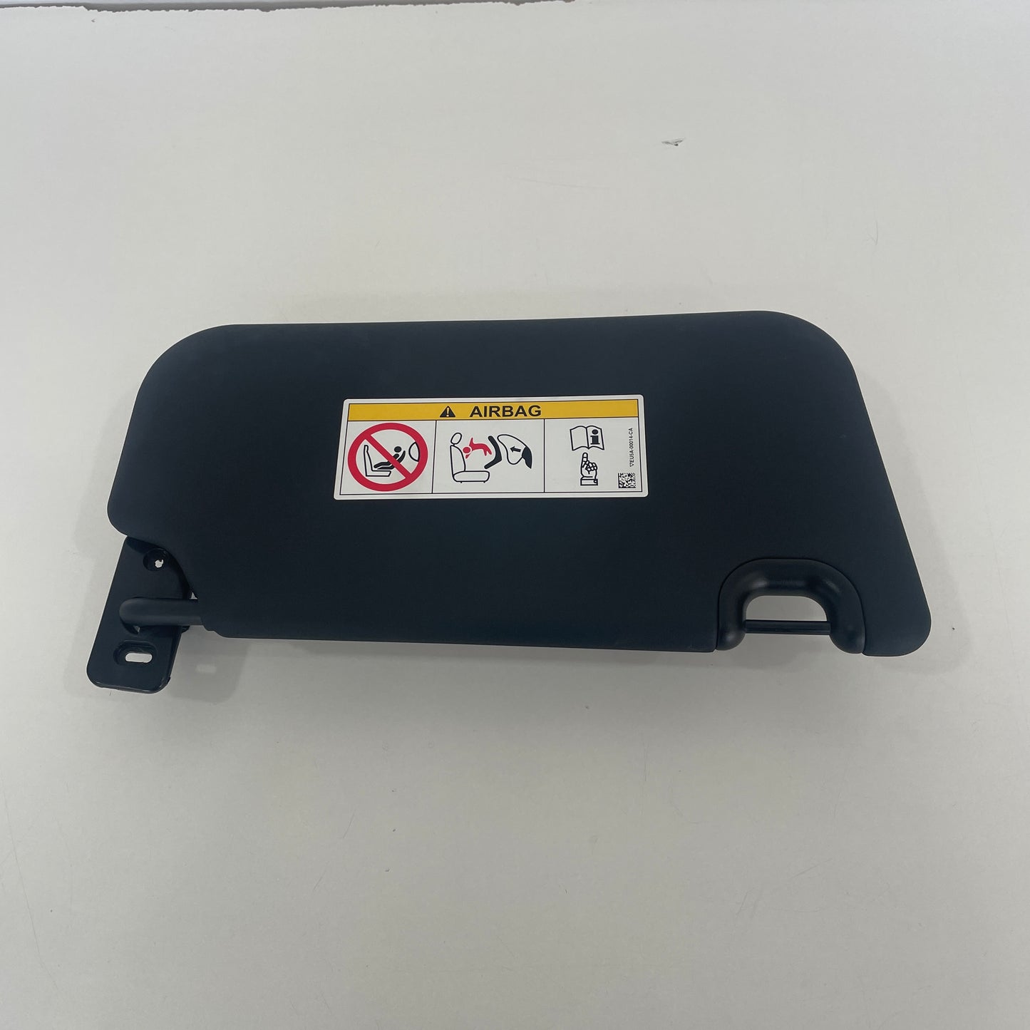 Ford Everest 2022–2025 LH Sun Visor w/ Mirror Light FB3B-2A104-101 OEM Platinum