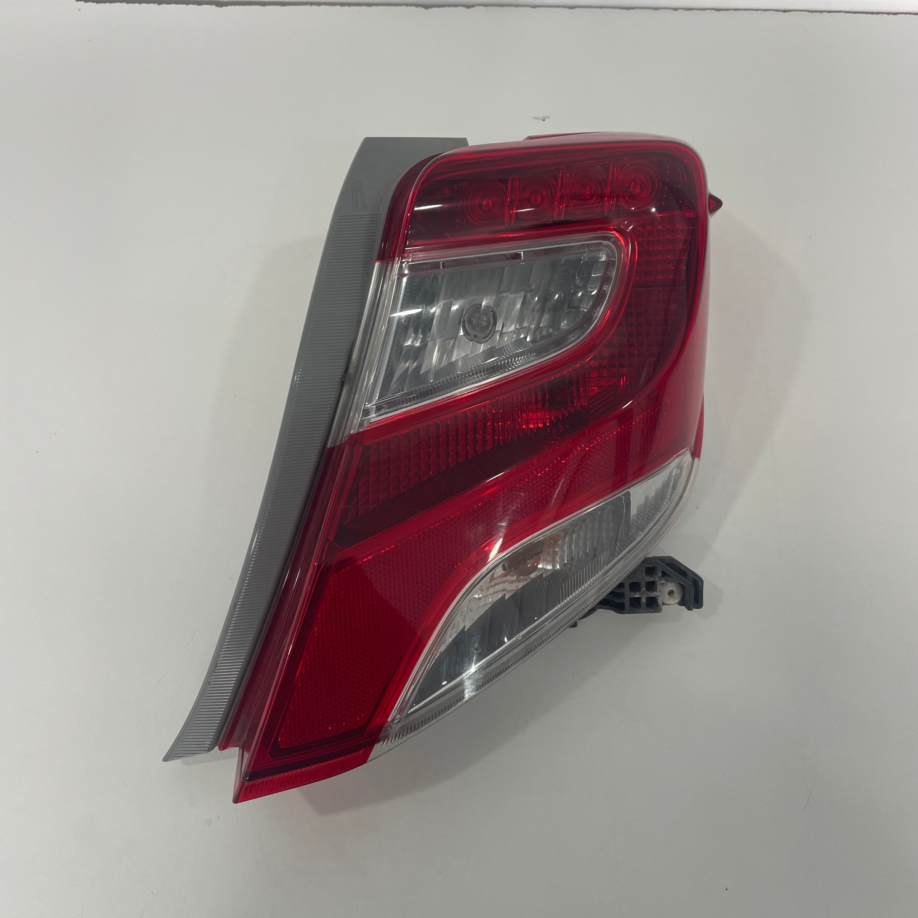 Toyota Yaris Hatchback XP13# 2014–2016 Tail Light Right RH Hatch | OEM