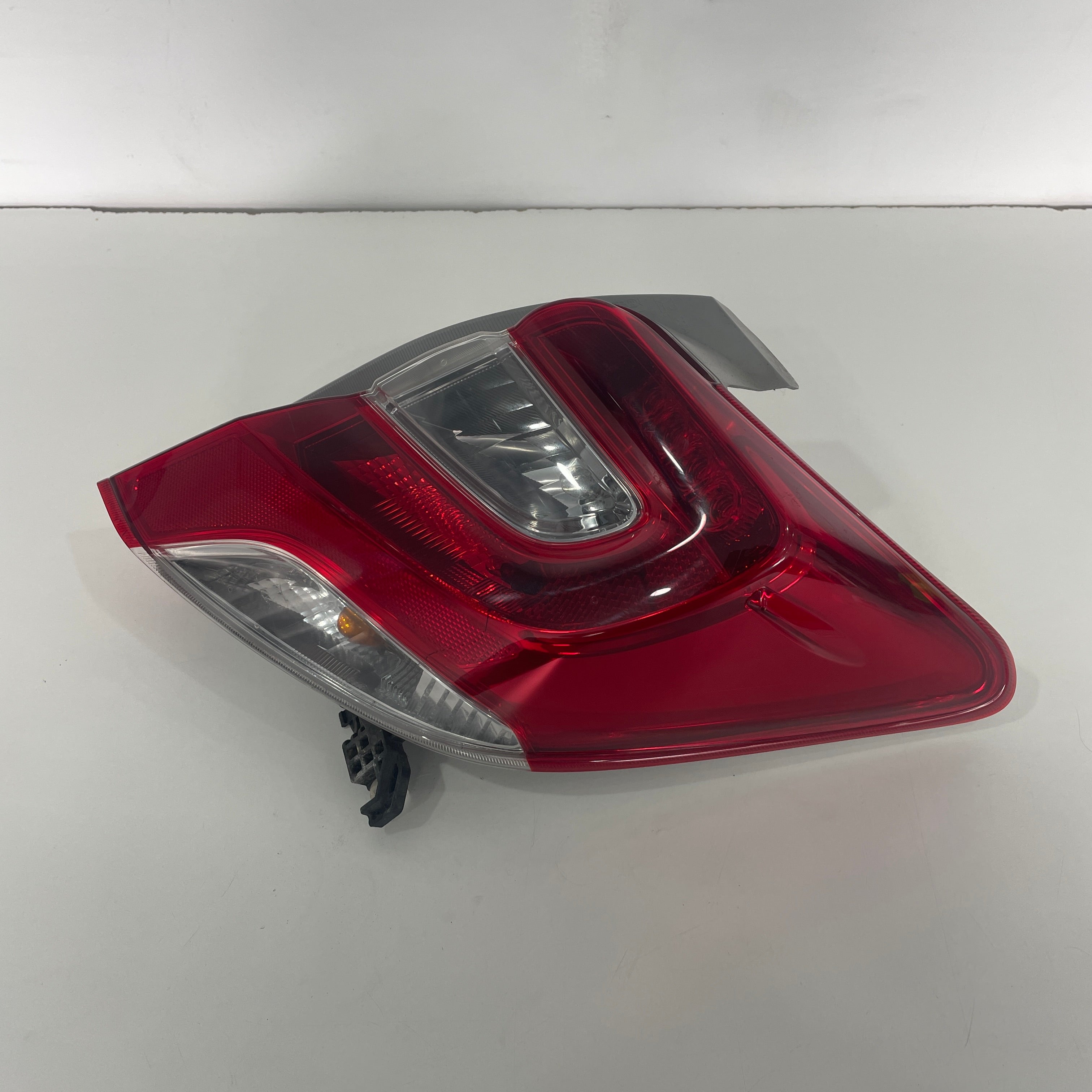 Toyota Yaris Hatchback XP13# 2014–2016 Tail Light Right RH Hatch | OEM