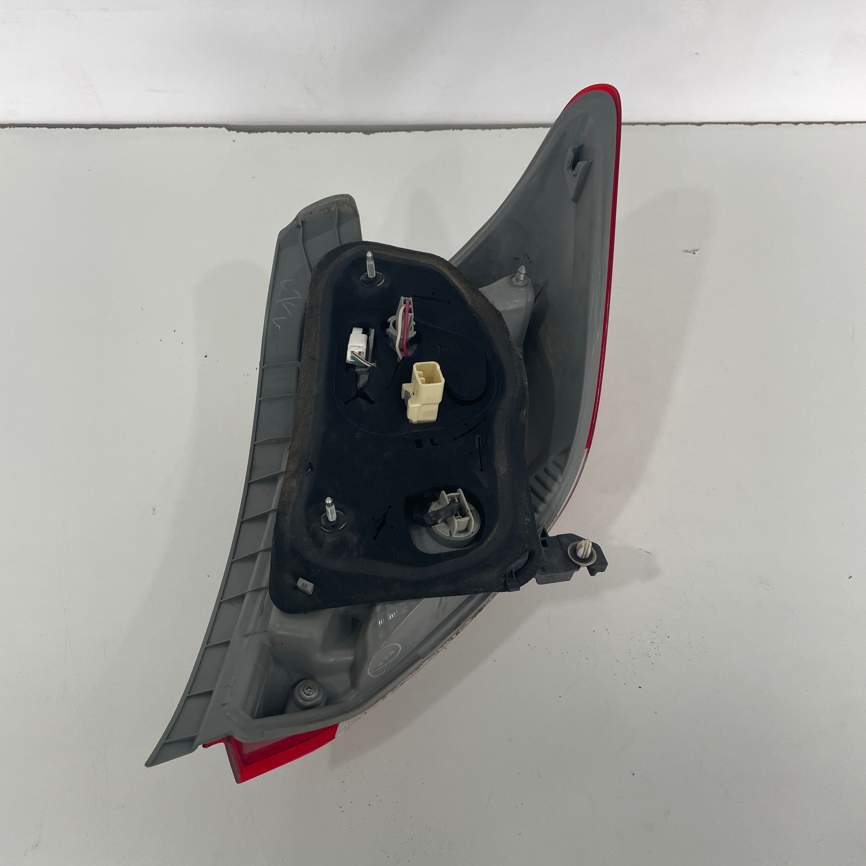 Toyota Yaris Hatchback XP13# 2014–2016 Tail Light Left LH Hatch | OEM