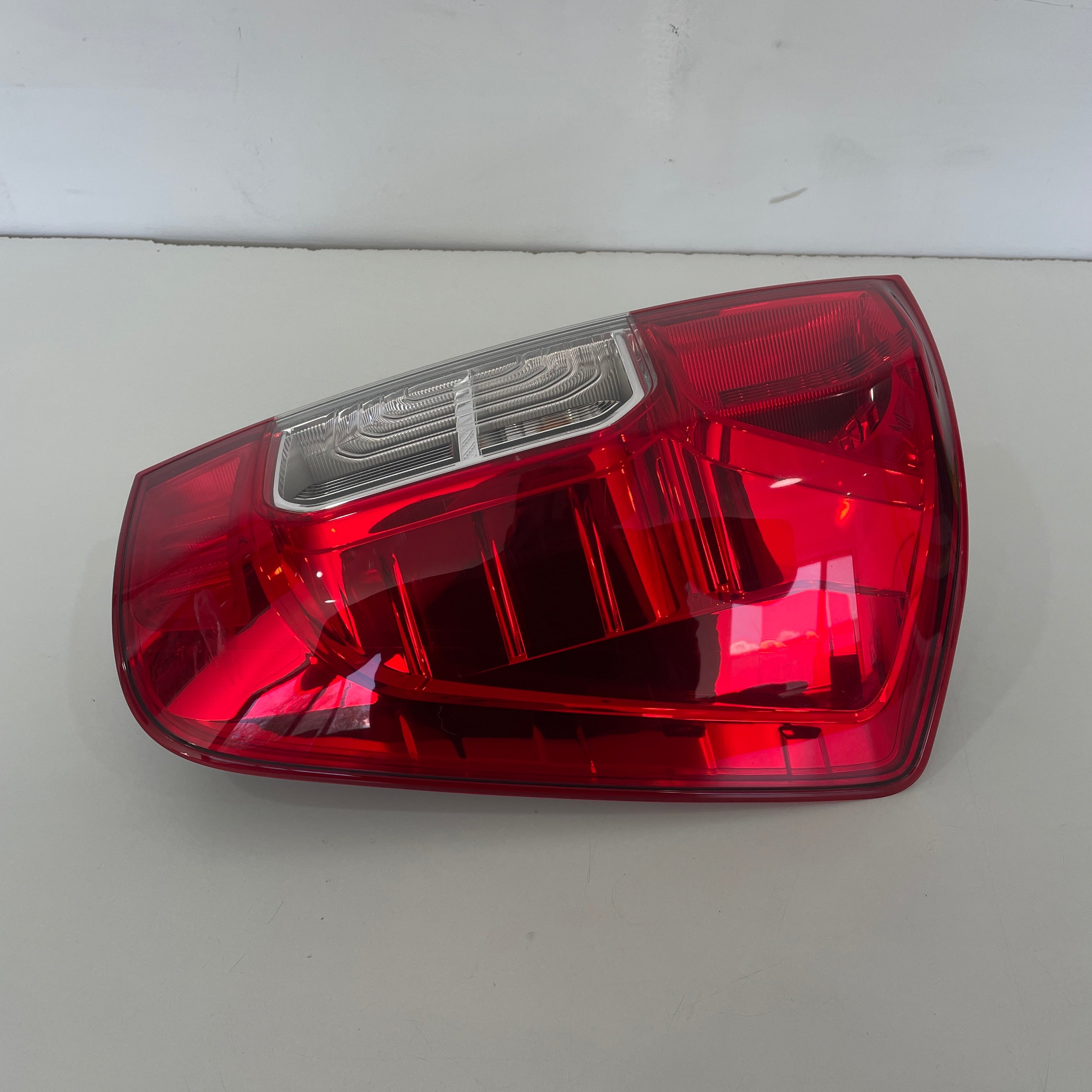Nissan Navara D23 NP300 2015–2020 Tail Light Right Hand Side| OEM