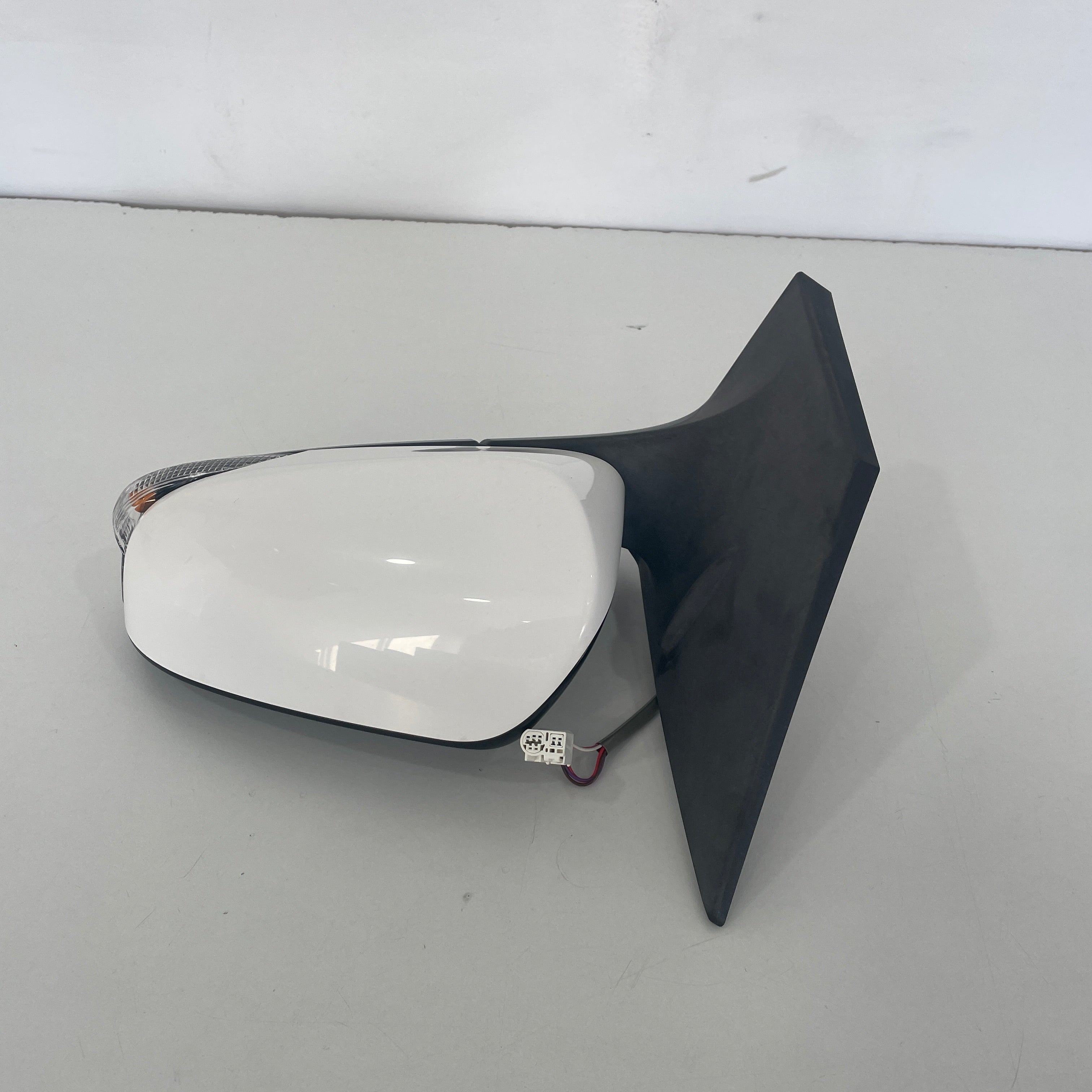 Toyota Corolla Hatchback ZRE182R 2012–2018 Door Mirror Left Hand Side