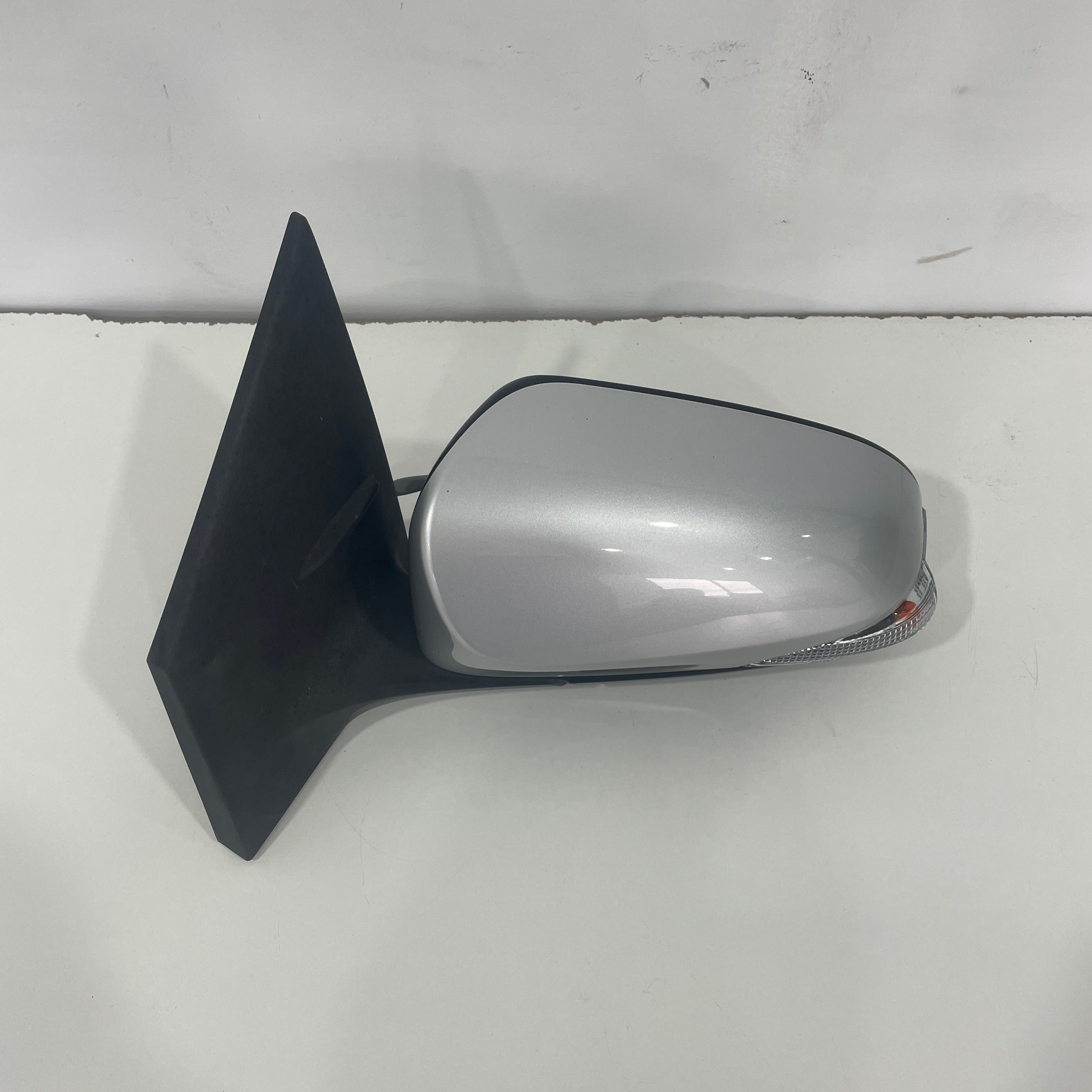 Toyota Corolla ZRE182R 2012–2018 Door Mirror LH Left Side Silver | OEM