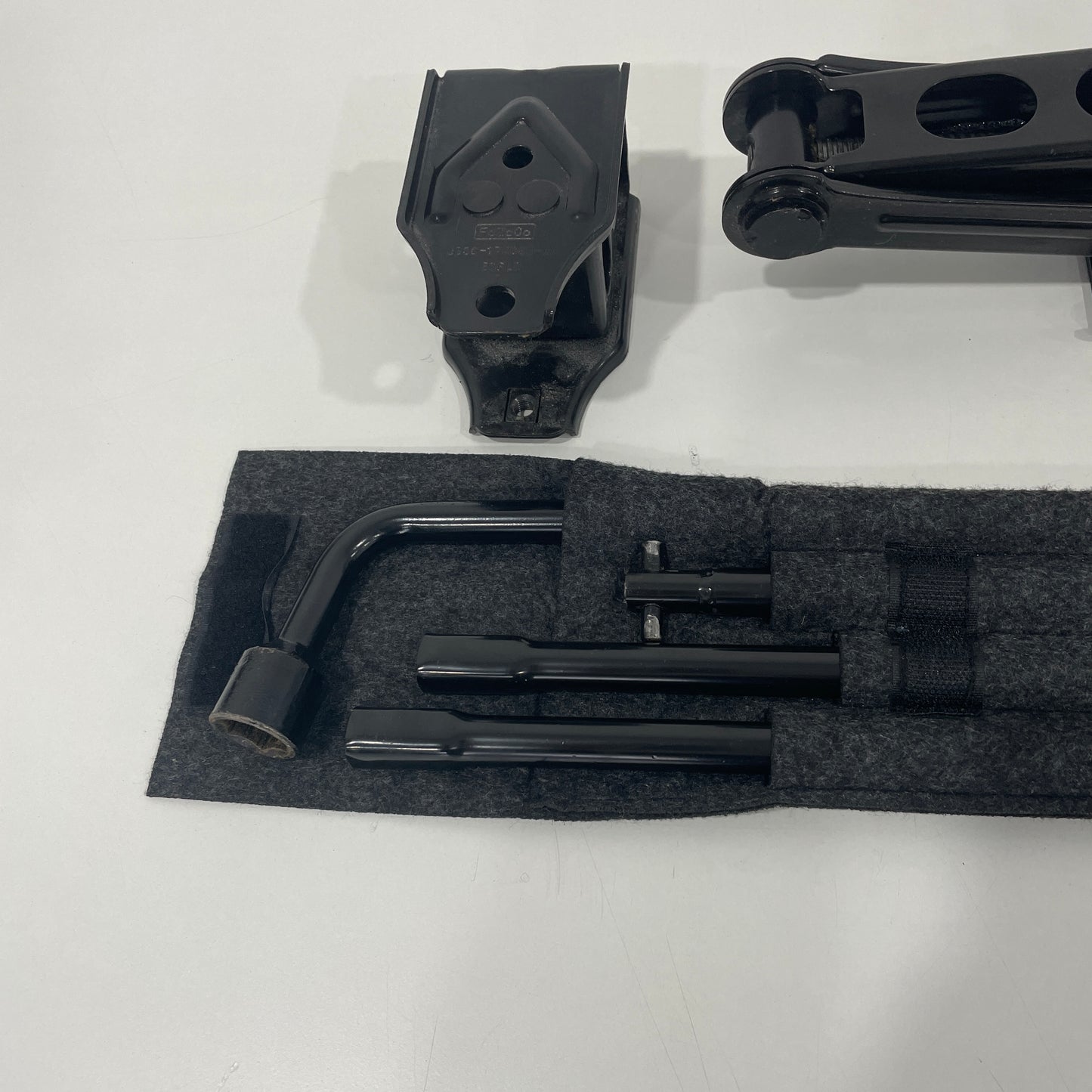 Ford Ranger Raptor PX2 PX3 2018-2022 Scissor Jack Kit JB3C-17A078-GA | OEM