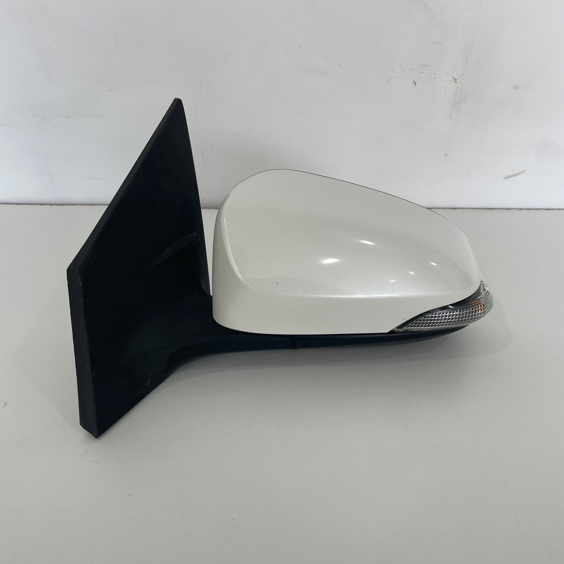 Toyota Corolla Hatchback ZRE182R 2012–2018 Door Mirror Left Hand Side