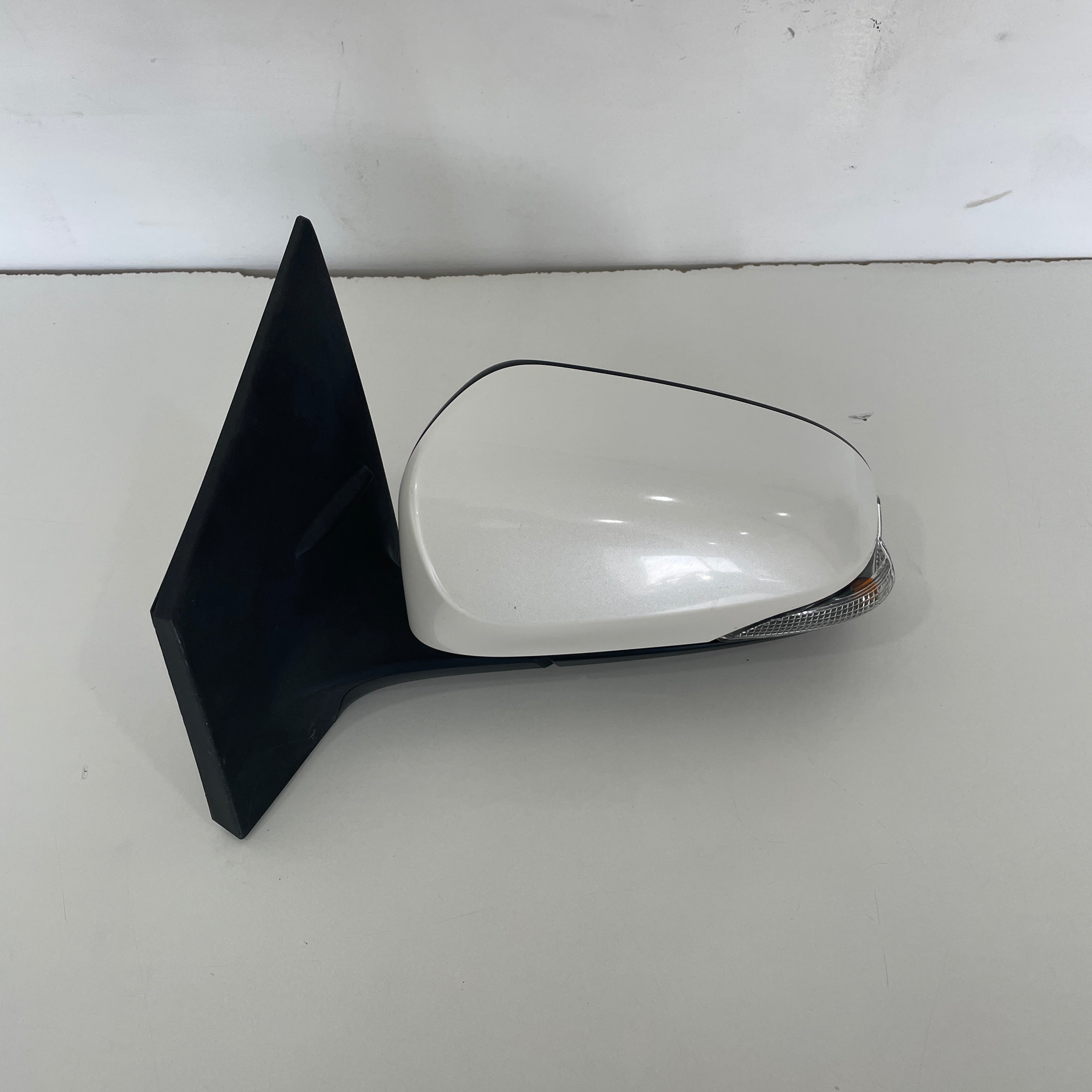Toyota Corolla Hatchback ZRE182R 2012–2018 Door Mirror Left Hand Side