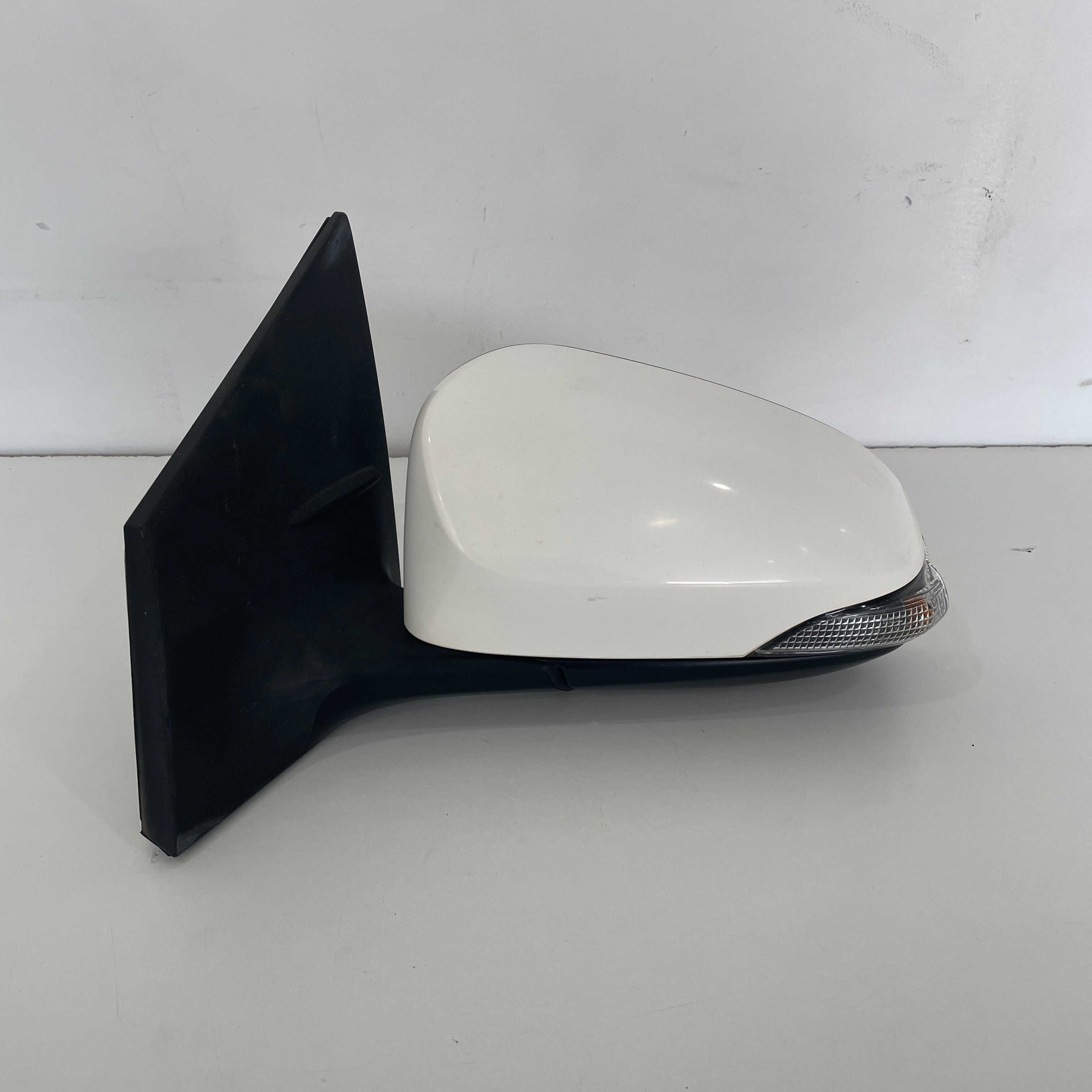 Toyota Corolla Hatchback ZRE182R 2012–2018 Door Mirror Left Hand Side