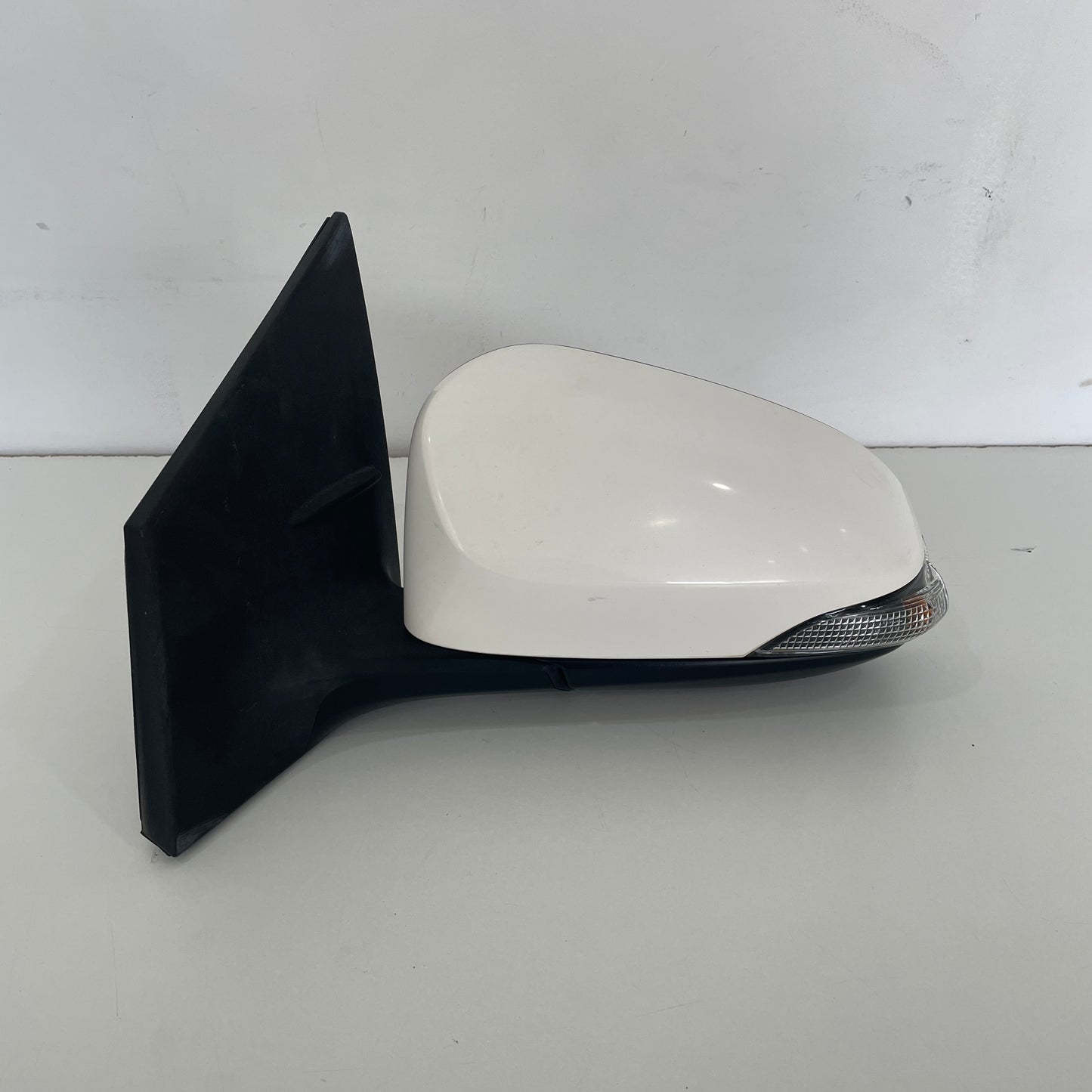 Toyota Corolla Hatchback ZRE182R 2012–2018 Door Mirror Left Hand Side