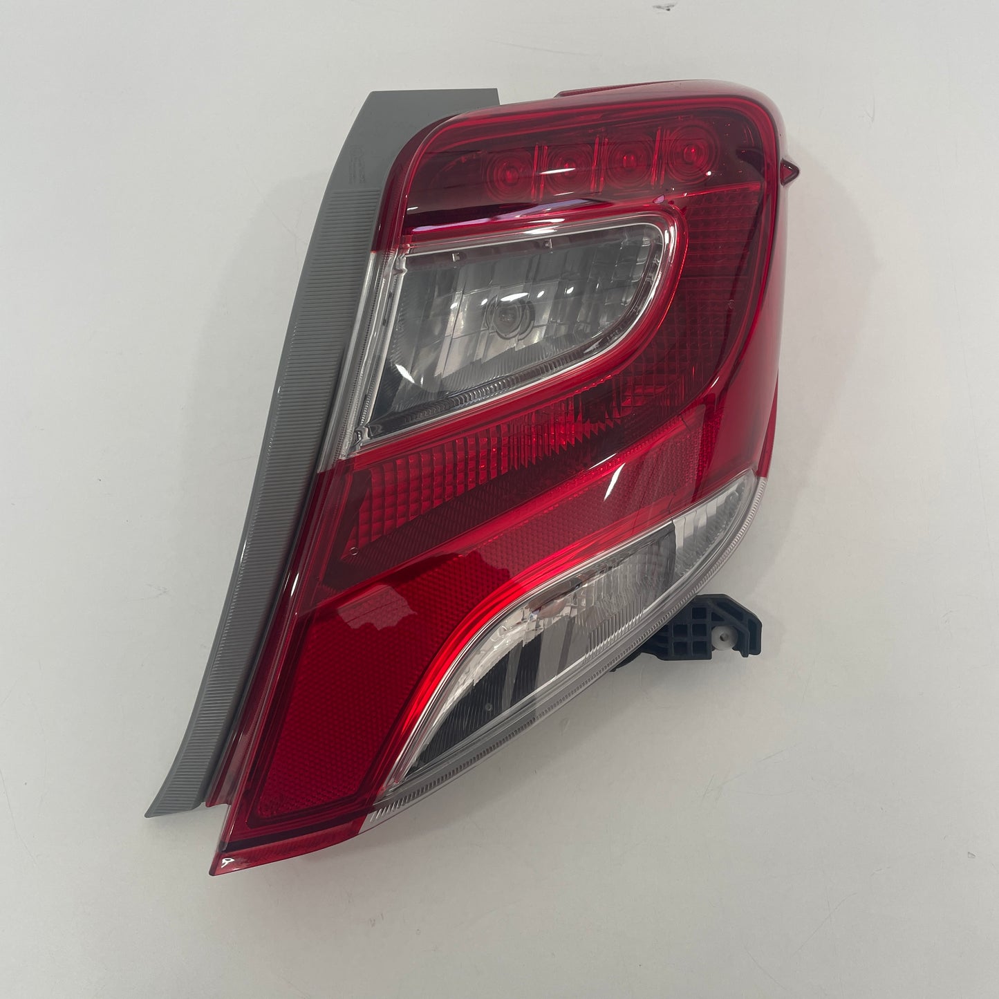 Toyota Yaris Hatchback XP13# 2014–2016 Tail Light Right RH Hatch | OEM