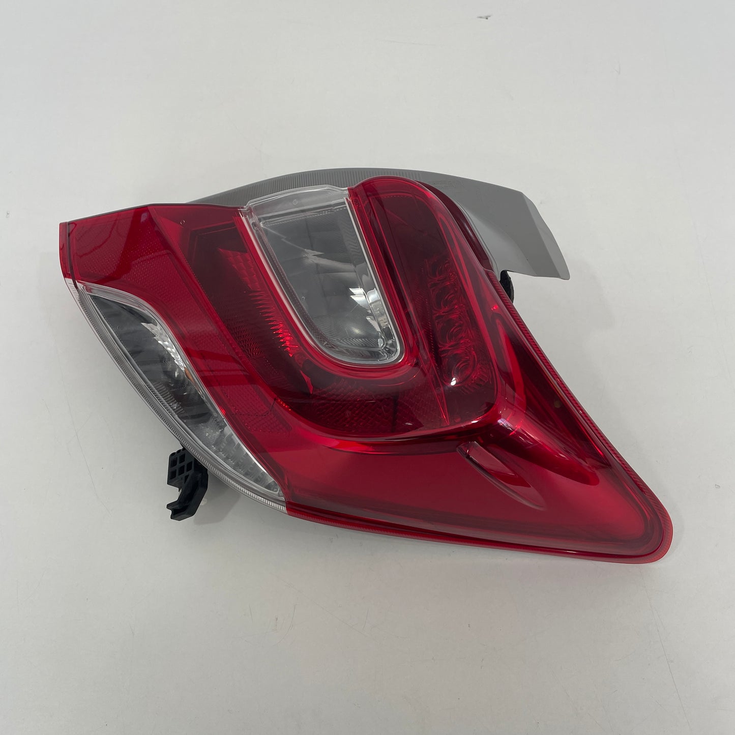 Toyota Yaris Hatchback XP13# 2014–2016 Tail Light Right RH Hatch | OEM