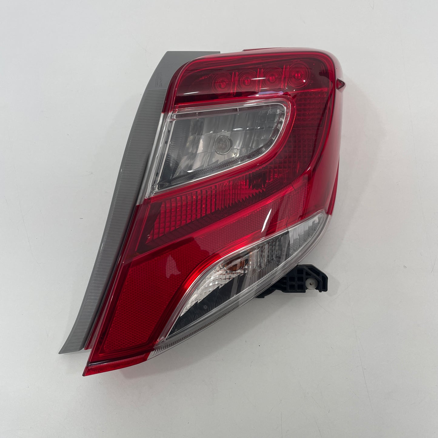 Toyota Yaris Hatchback XP13# 2014–2016 Tail Light Right RH Hatch | OEM