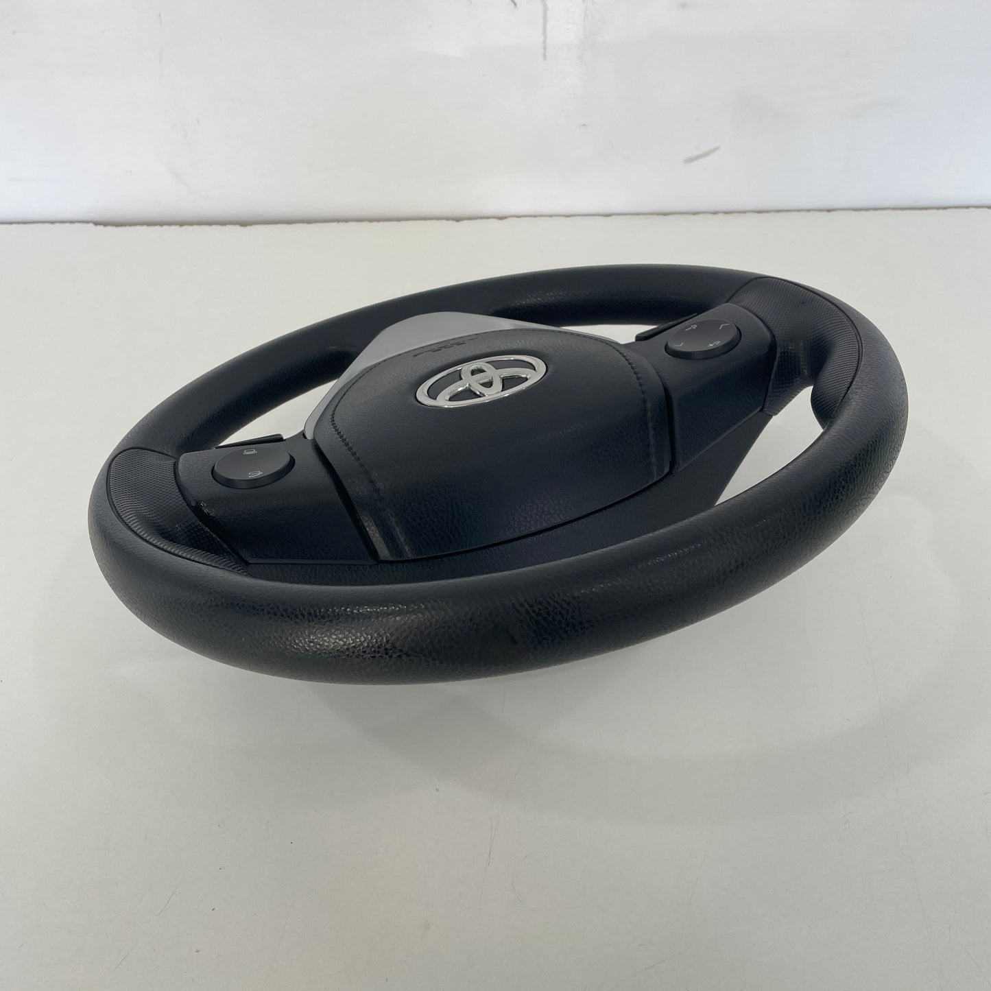 Toyota Corolla Hatchback ZRE182R 2012-2015 Steering Wheel Vinyl | OEM