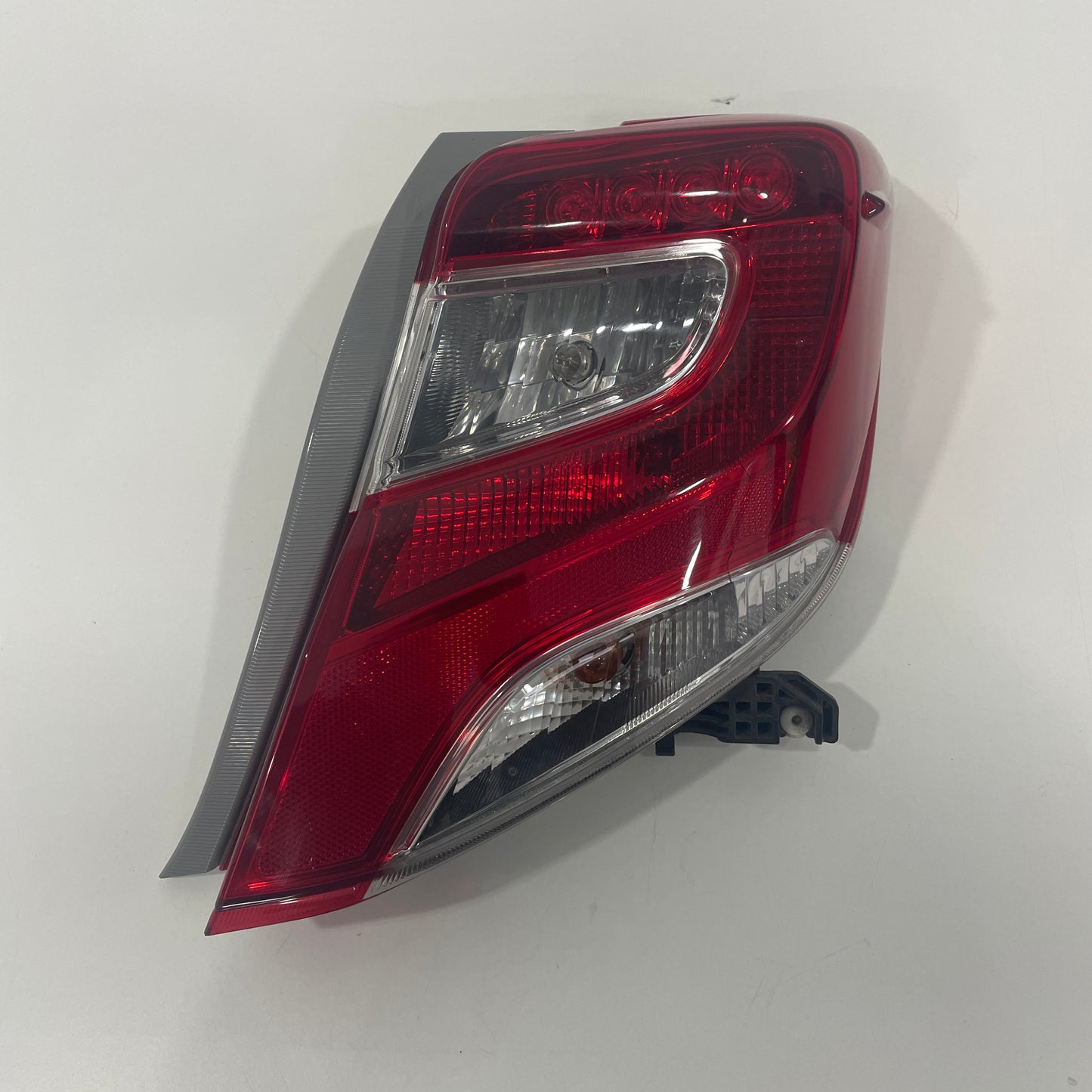Toyota Yaris Hatchback XP13# 2014–2016 Tail Light Right RH Hatch | OEM