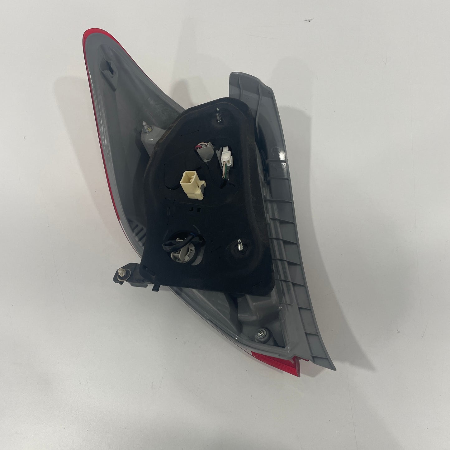Toyota Yaris Hatchback XP13# 2014–2016 Tail Light Right RH Hatch | OEM
