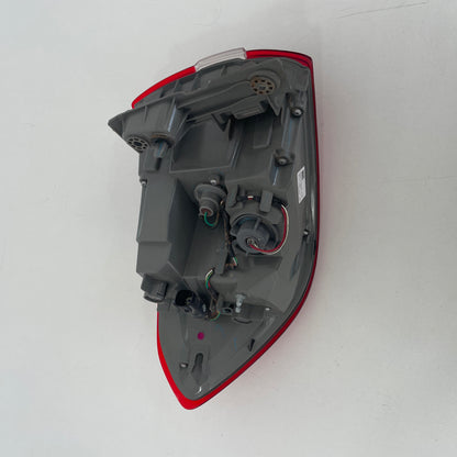 Ford Everest UA Right Tail Light 2015 2016 2017 2018 2019 2020 2021 2022