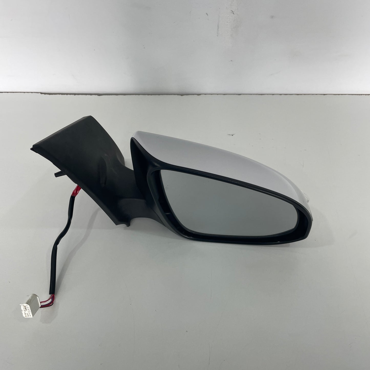 Toyota Corolla Hatchback ZRE182R 2012–2018 Door Mirror Right Hand Side | OEM