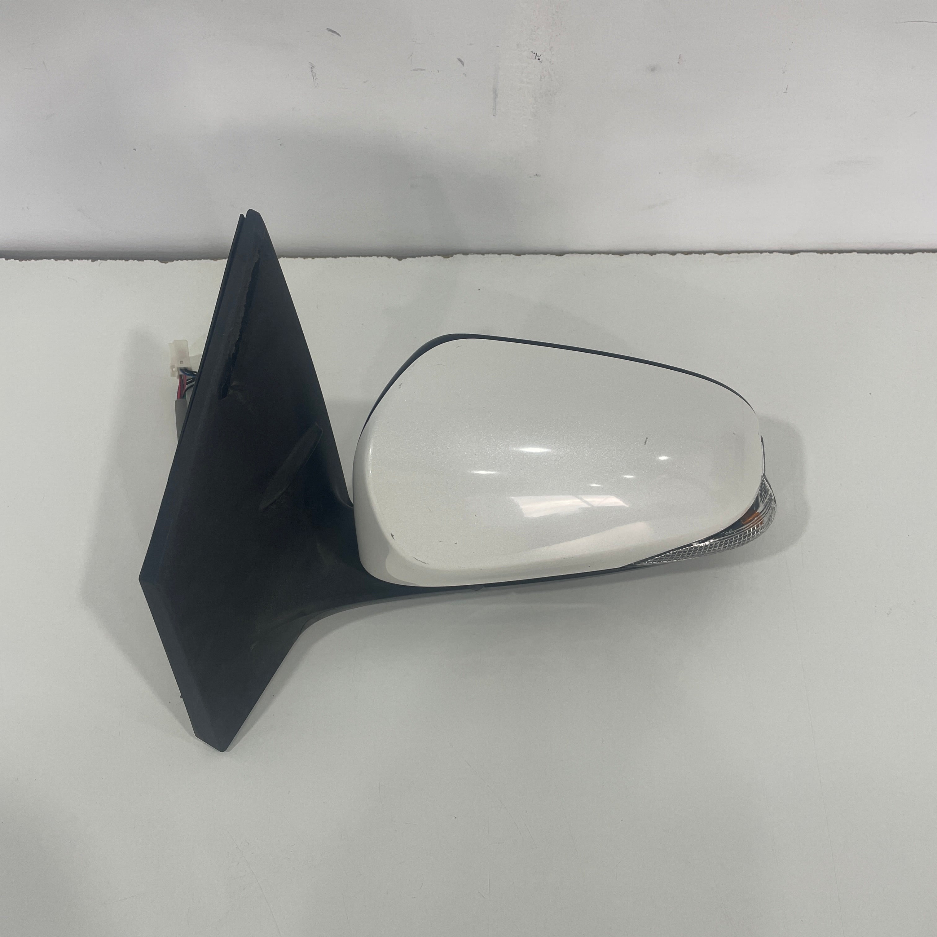 Toyota Corolla ZR Hatchback ZRE182R 2012–2018 Left Hand Side Door Mirror