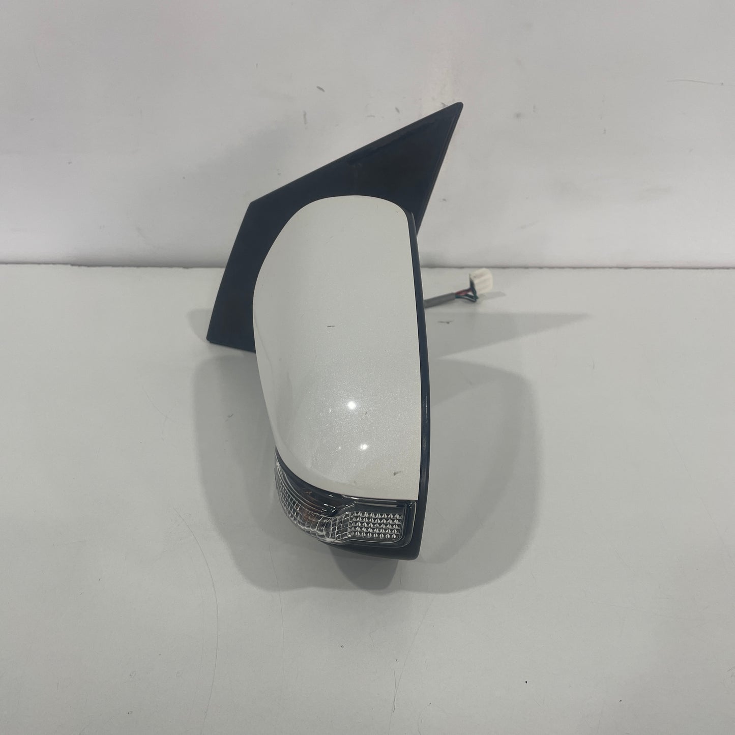 Toyota Corolla ZR Hatchback ZRE182R 2012–2018 Left Hand Side Door Mirror
